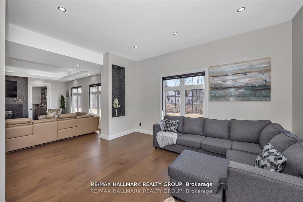 Photo 10 of 595 Shoreway Drive, Ottawa, Greely — HOMEH