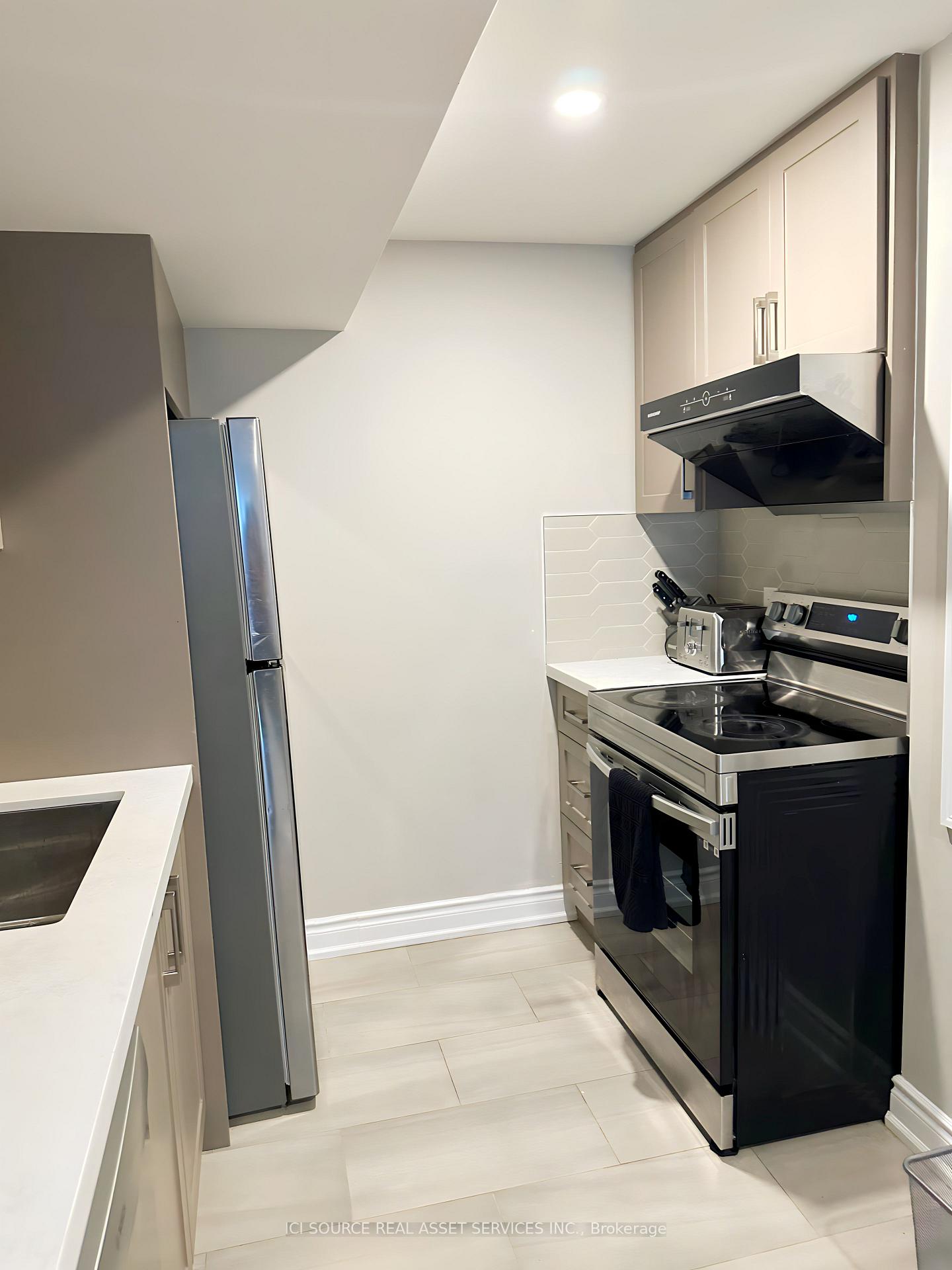 Photo 19 of Unit B, 30 York Drive, Peterborough, Monaghan Ward 2 — HOMEH