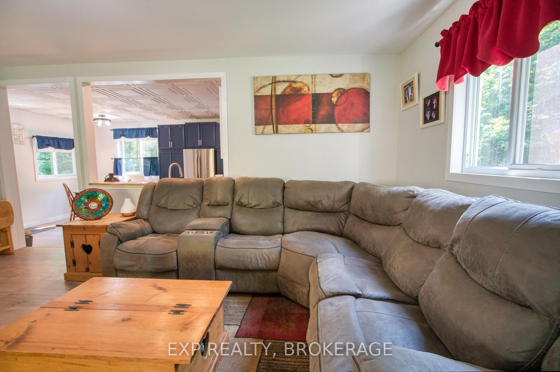 Photo 13 of 1427 Lewis Road, Frontenac, Frontenac Centre — HOMEH