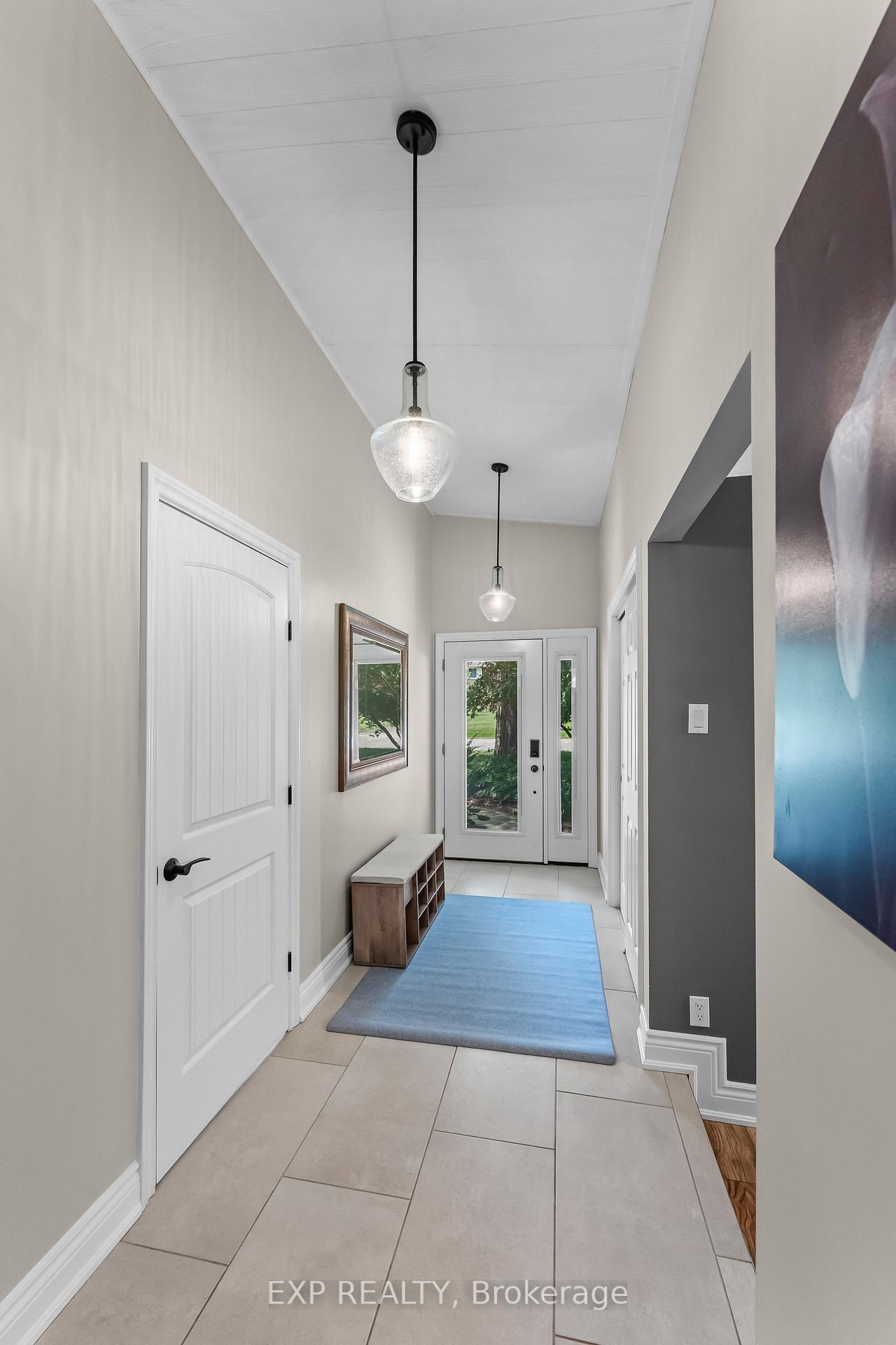 Photo 5 of 9 Stella Street, Pelham, Fonthill — HOMEH