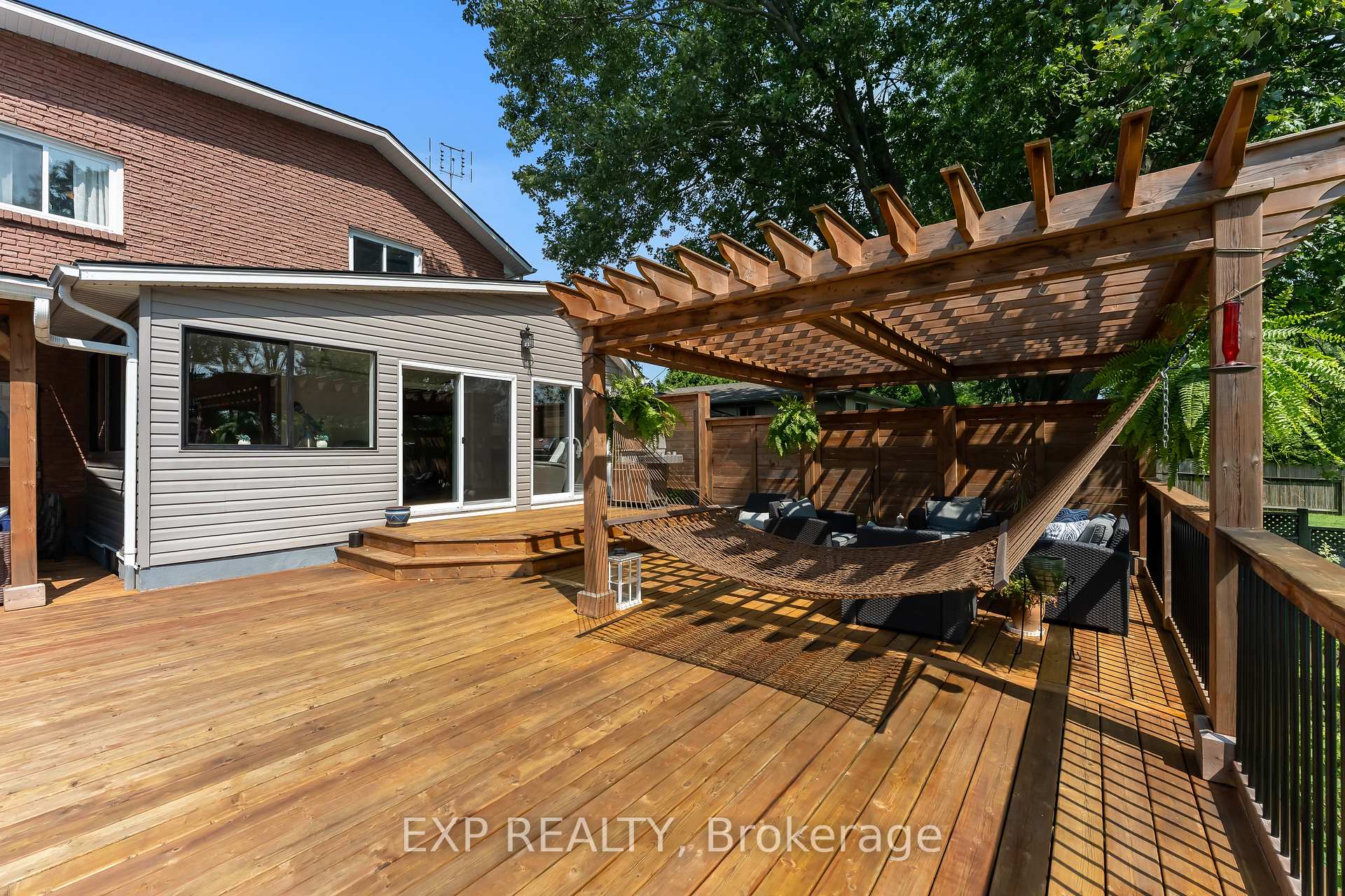 Photo 32 of 9 Stella Street, Pelham, Fonthill — HOMEH