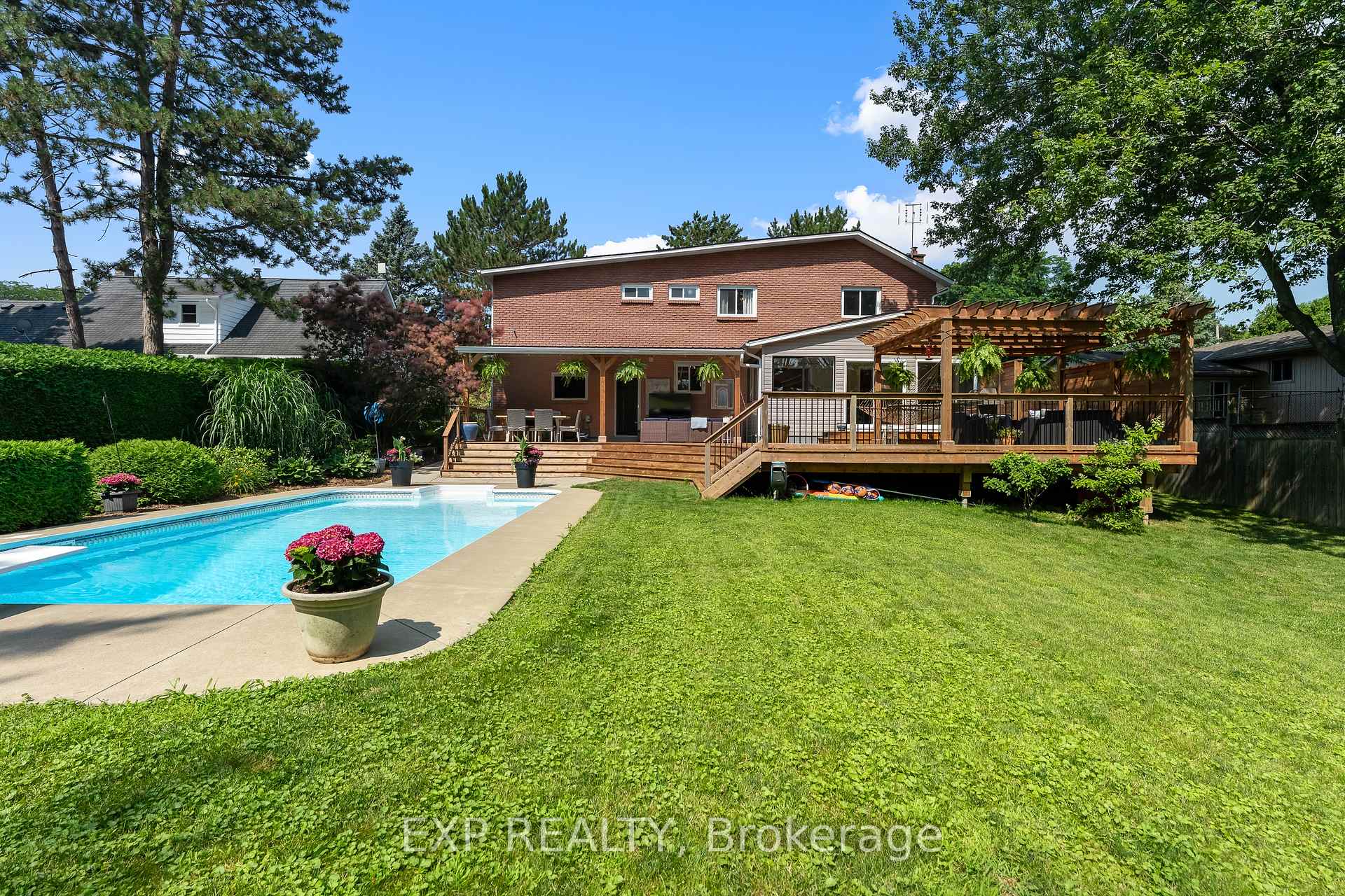 Photo 39 of 9 Stella Street, Pelham, Fonthill — HOMEH