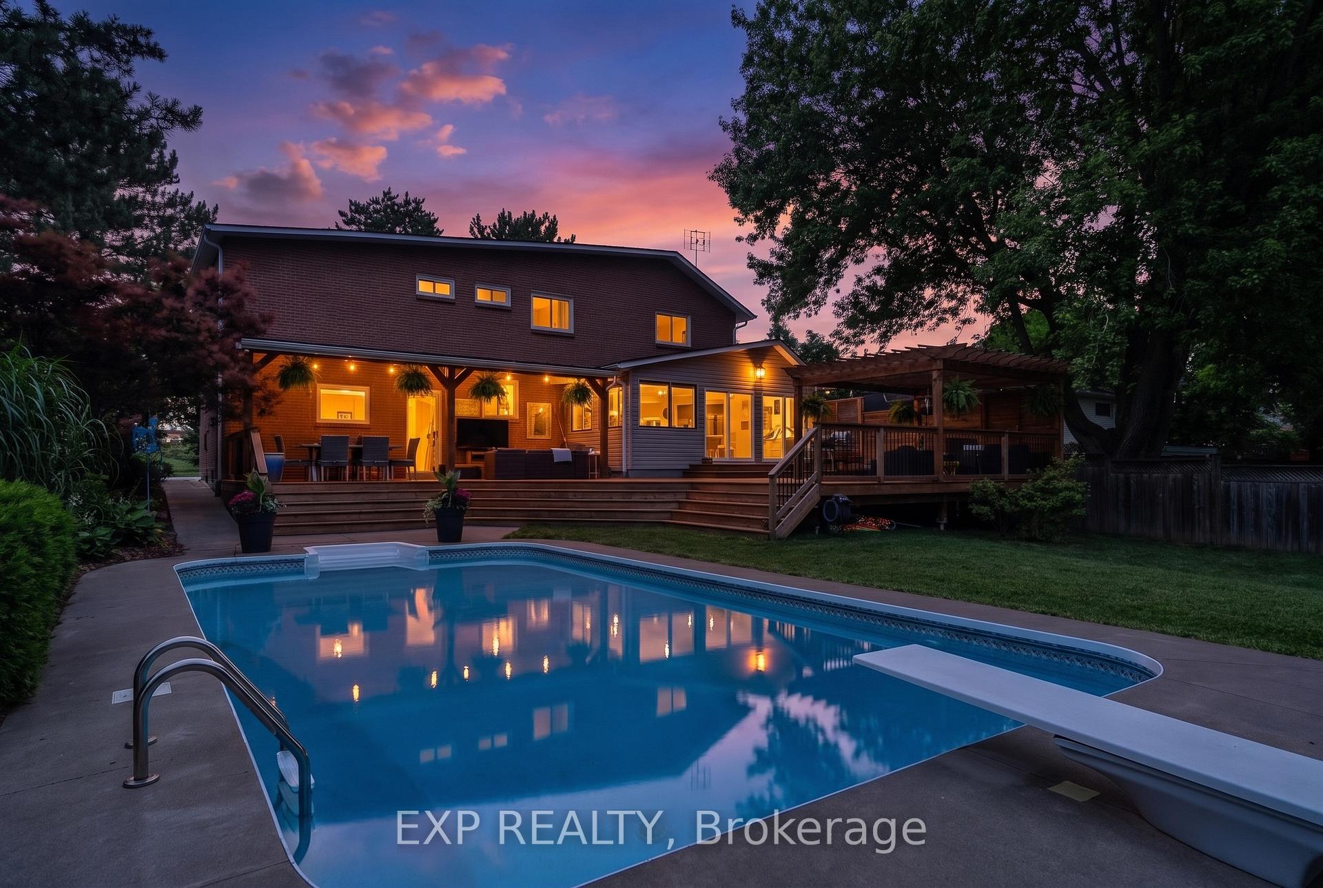 Photo 40 of 9 Stella Street, Pelham, Fonthill — HOMEH