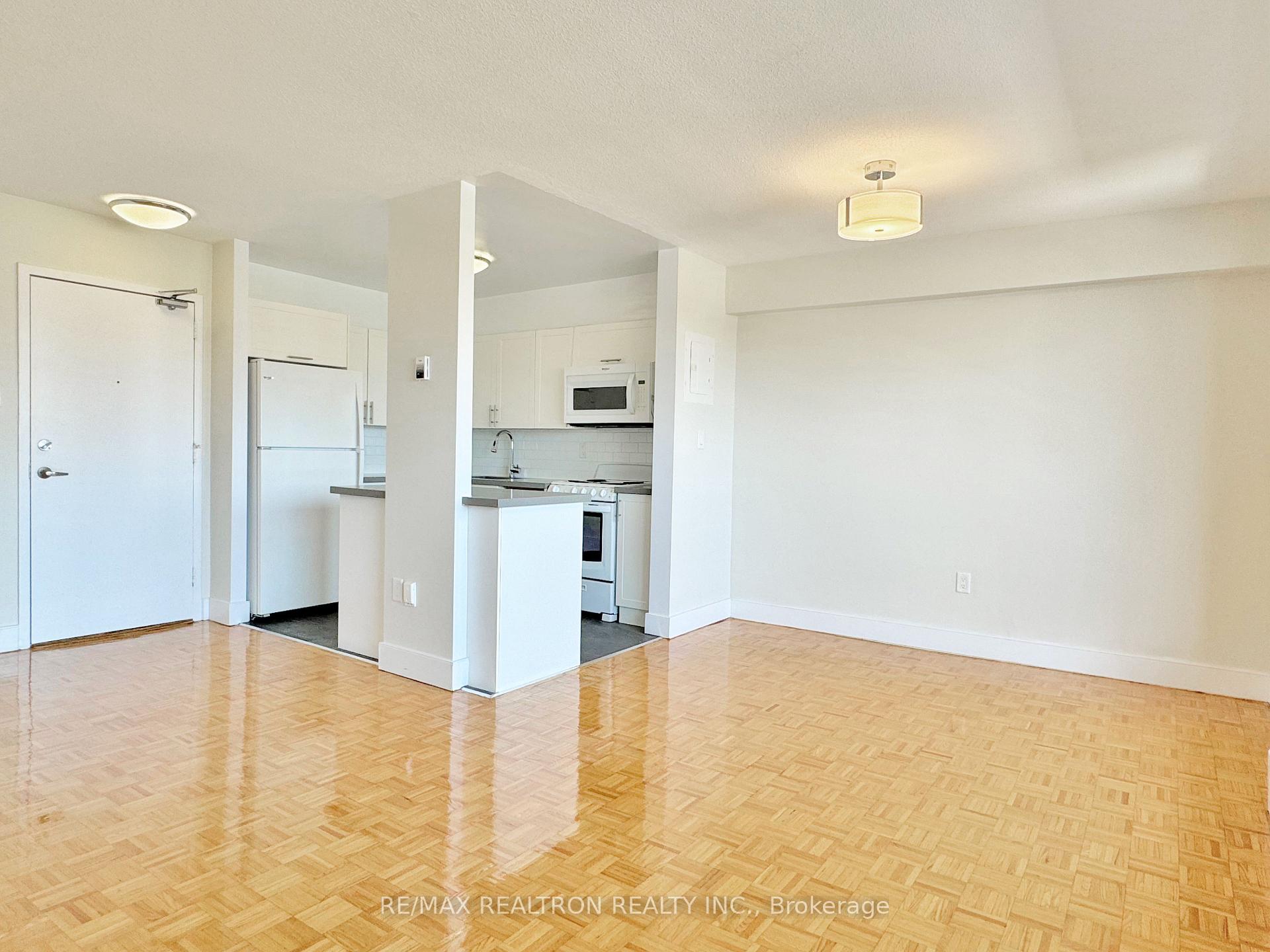 Photo 19 of Unit 1810, 666 Spadina Avenue, Toronto, University — HOMEH