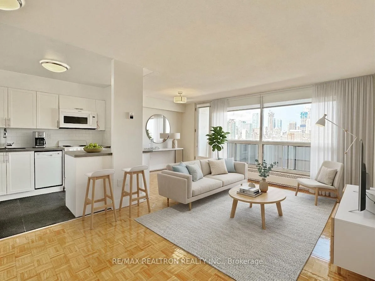 Photo 4 of Unit 1810, 666 Spadina Avenue, Toronto, University — HOMEH