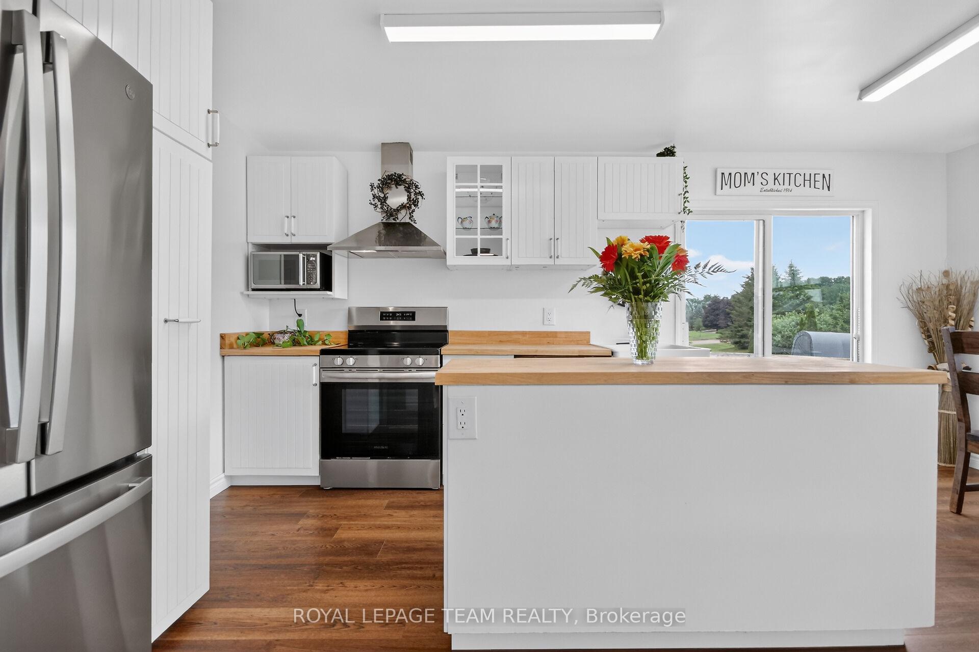 Photo 8 of 34 Jenna Drive, Arnprior, Arnprior — HOMEH