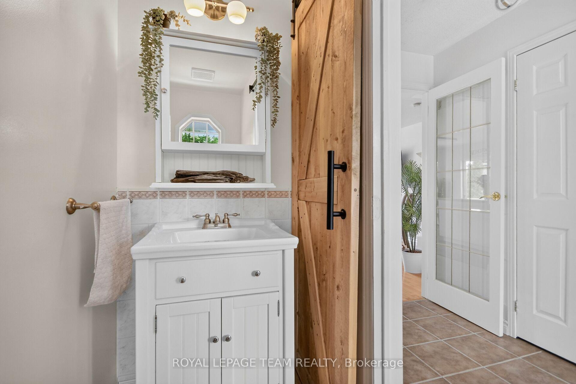 Photo 13 of 34 Jenna Drive, Arnprior, Arnprior — HOMEH