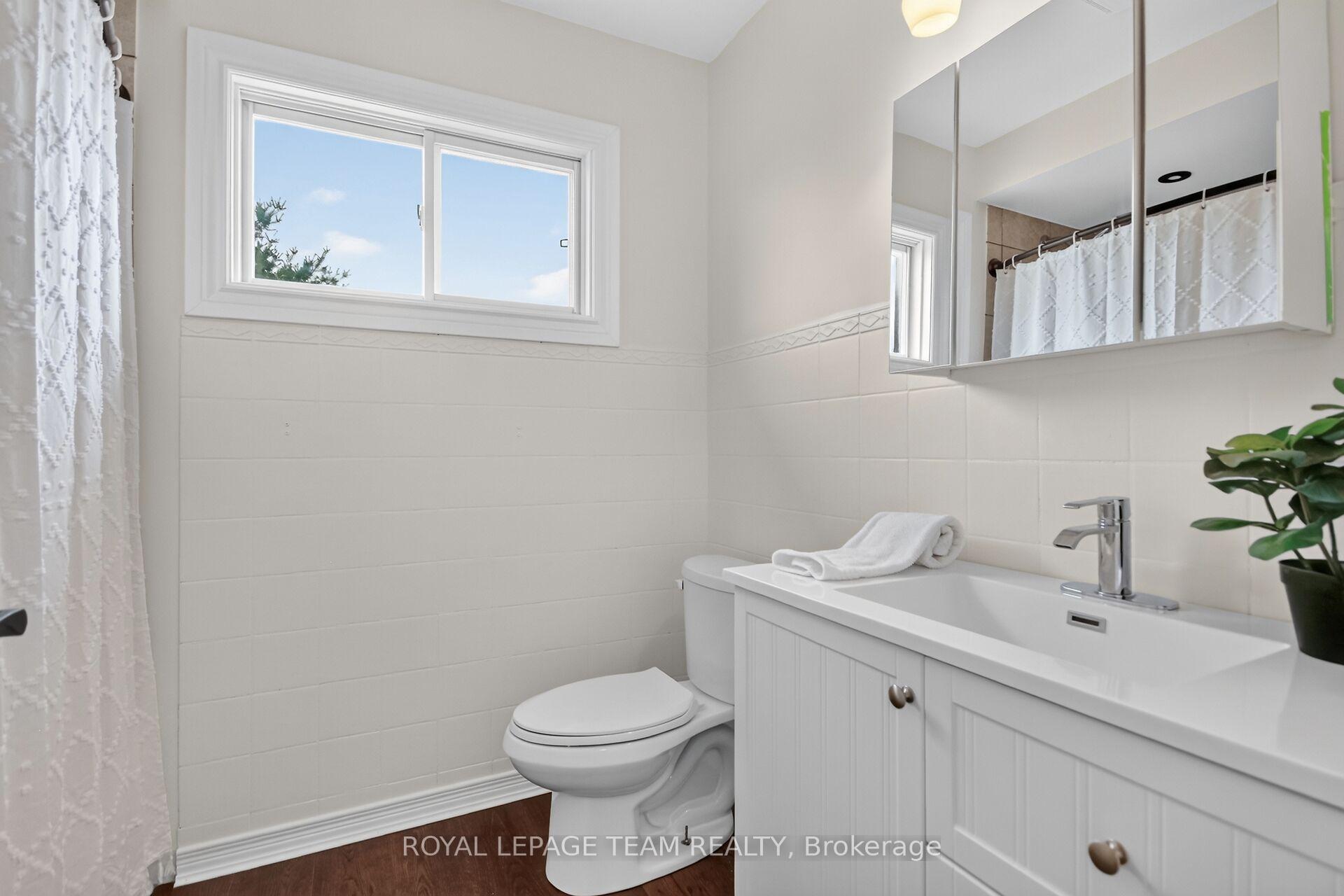 Photo 19 of 34 Jenna Drive, Arnprior, Arnprior — HOMEH