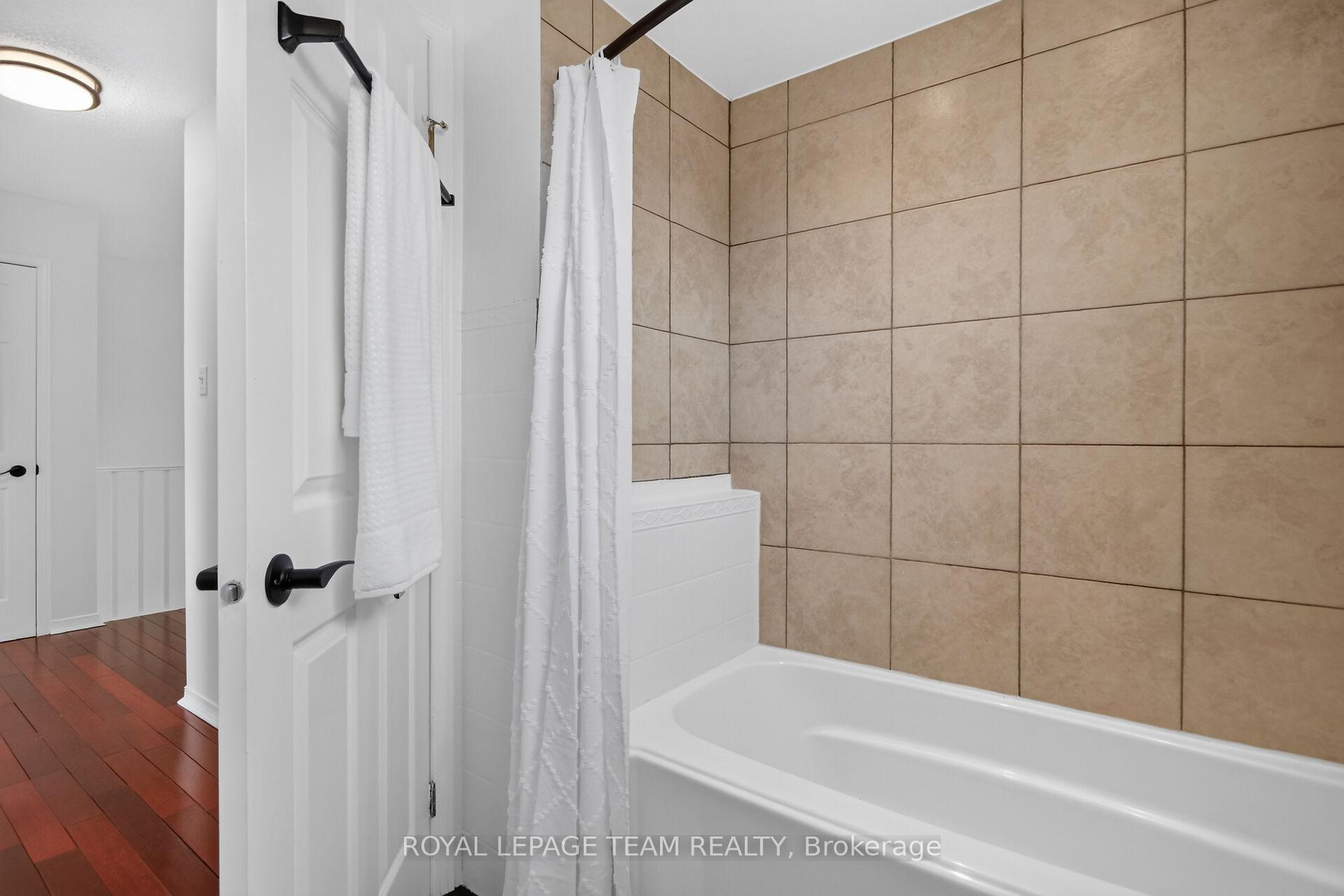 Photo 20 of 34 Jenna Drive, Arnprior, Arnprior — HOMEH