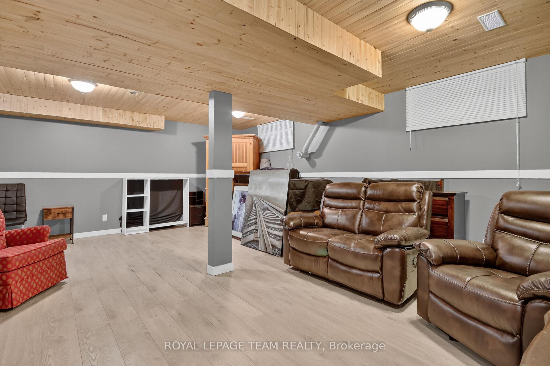 Photo 22 of 34 Jenna Drive, Arnprior, Arnprior — HOMEH