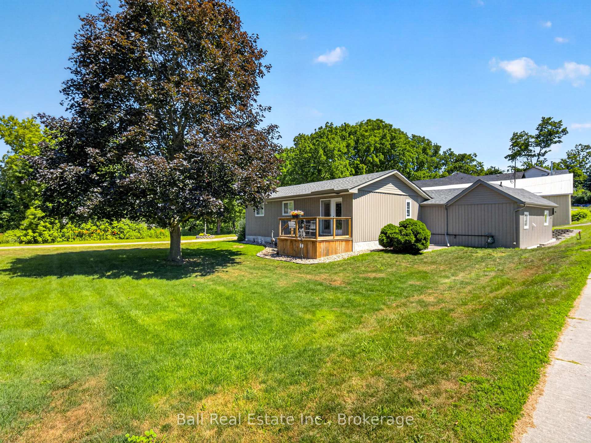 Photo 2 of 6 Ermatinger Street, Selwyn — HOMEH