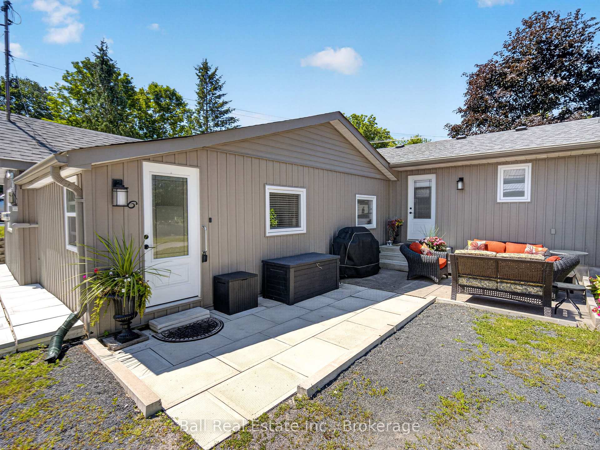 Photo 4 of 6 Ermatinger Street, Selwyn — HOMEH