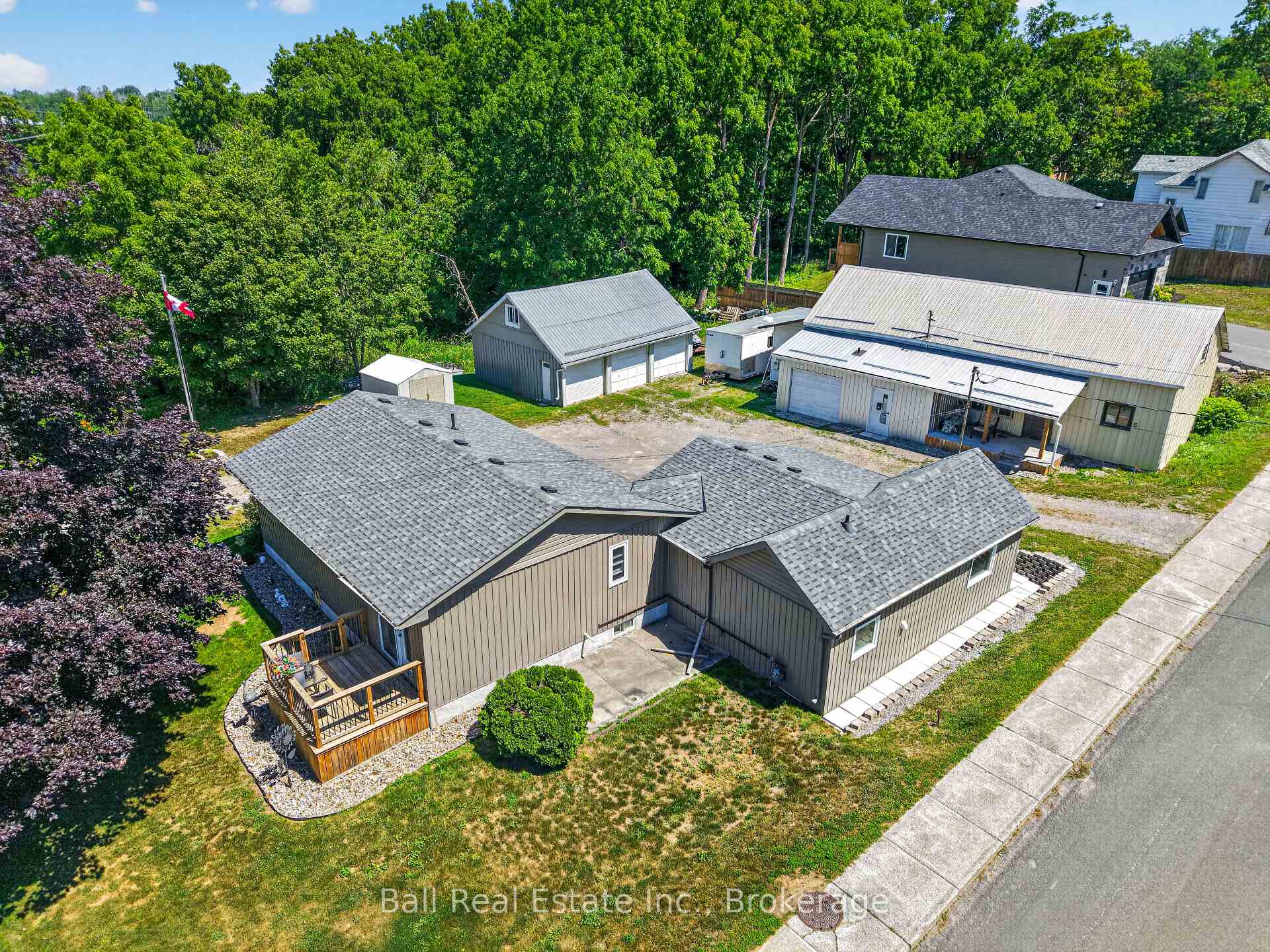 Photo 36 of 6 Ermatinger Street, Selwyn — HOMEH