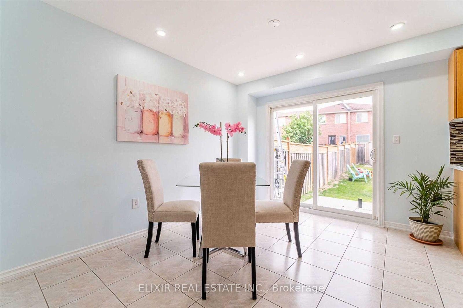 Photo 11 of Unit Upper Level, 29 Timbertop Crescent, Brampton, Sandringham-Wellington — HOMEH