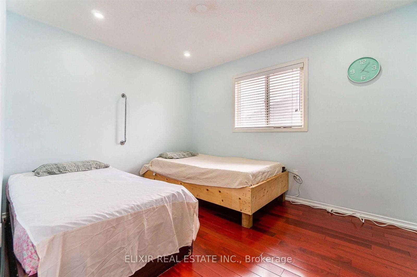 Photo 23 of Unit Upper Level, 29 Timbertop Crescent, Brampton, Sandringham-Wellington — HOMEH