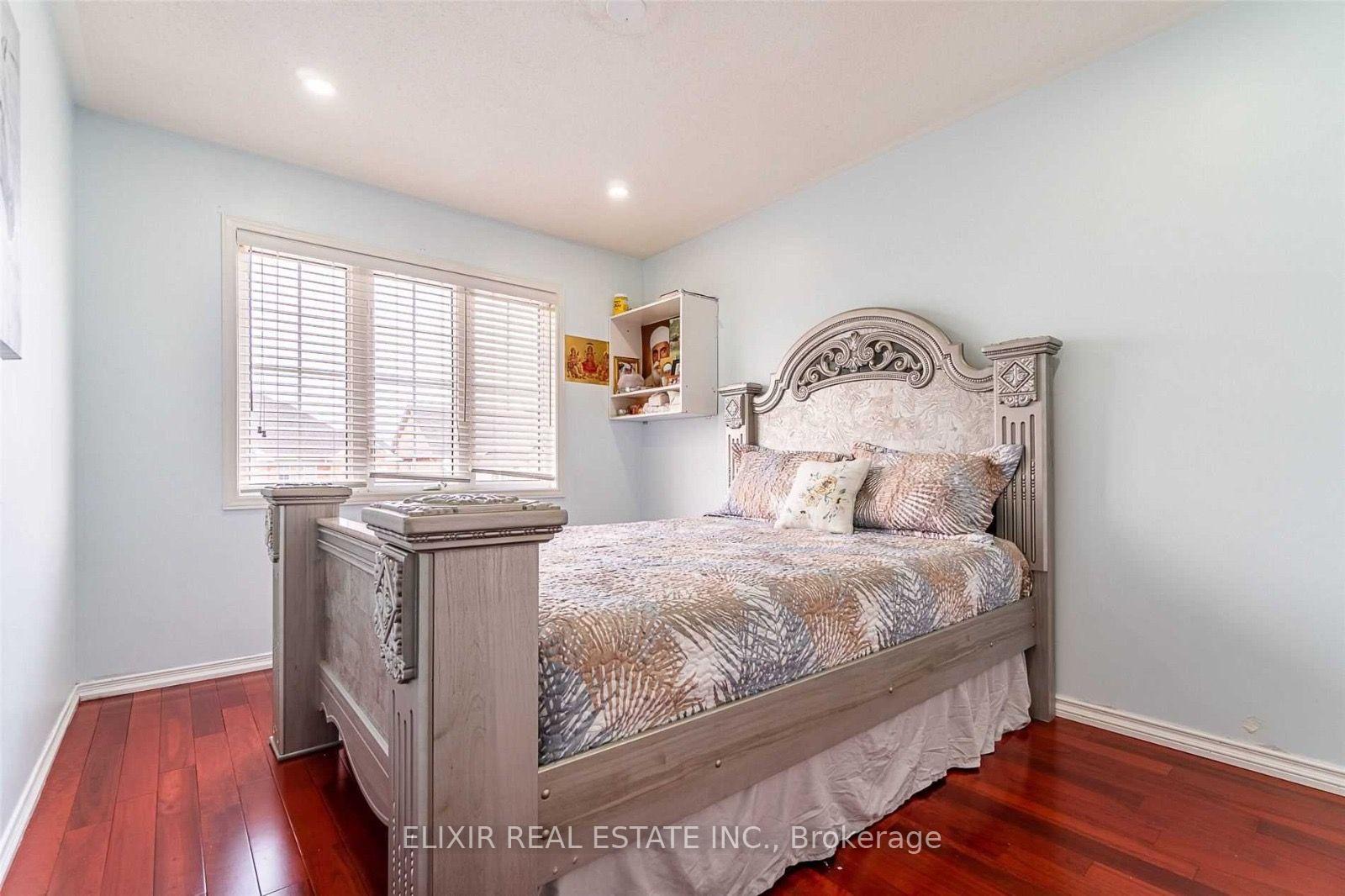 Photo 26 of Unit Upper Level, 29 Timbertop Crescent, Brampton, Sandringham-Wellington — HOMEH