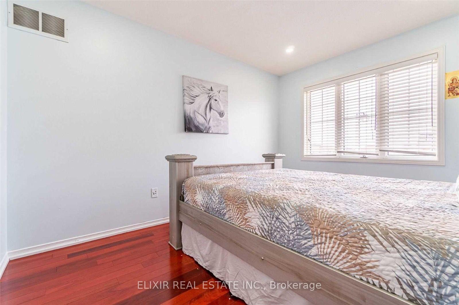 Photo 27 of Unit Upper Level, 29 Timbertop Crescent, Brampton, Sandringham-Wellington — HOMEH