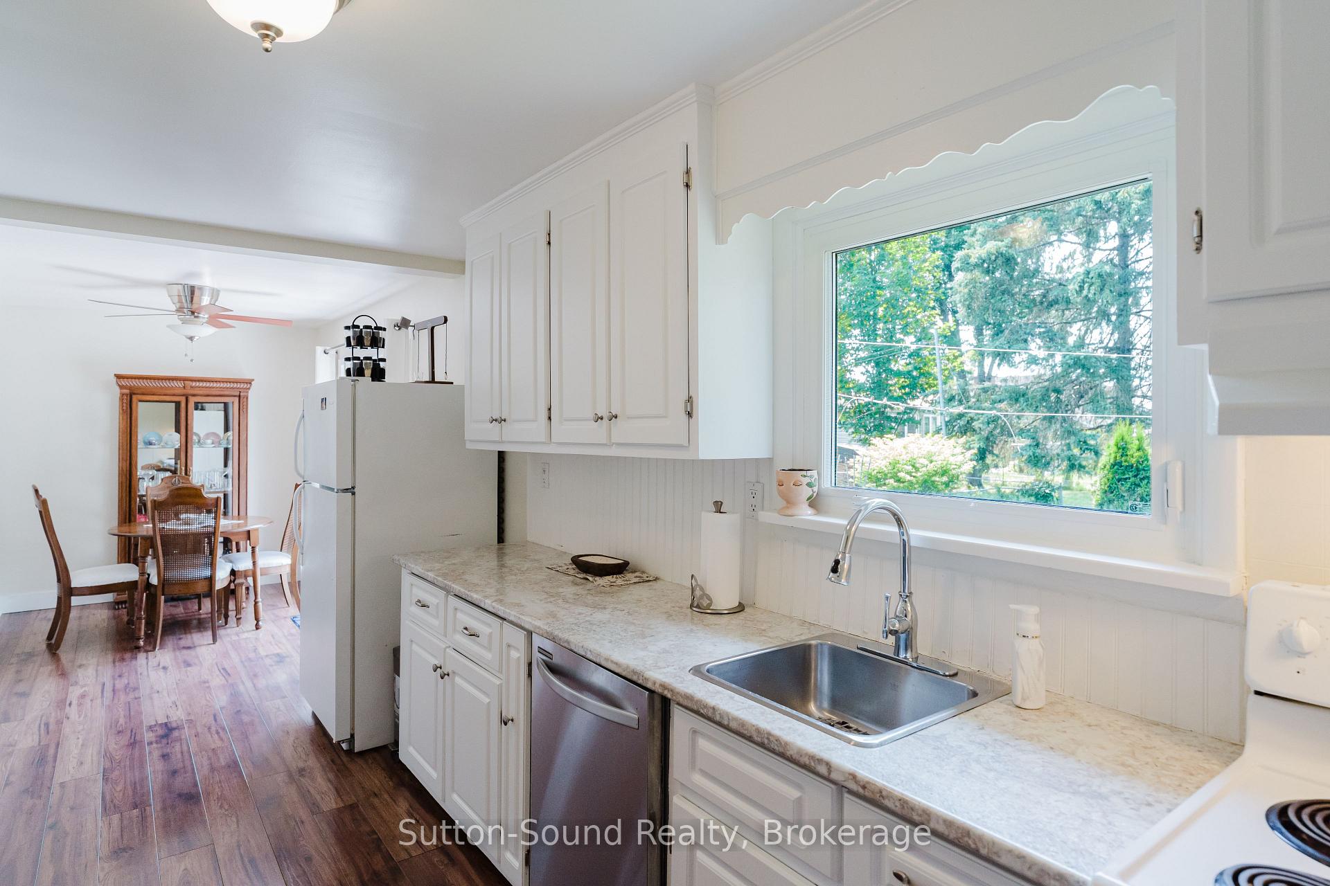 Photo 5 of 755 17th Street E, Owen Sound — HOMEH