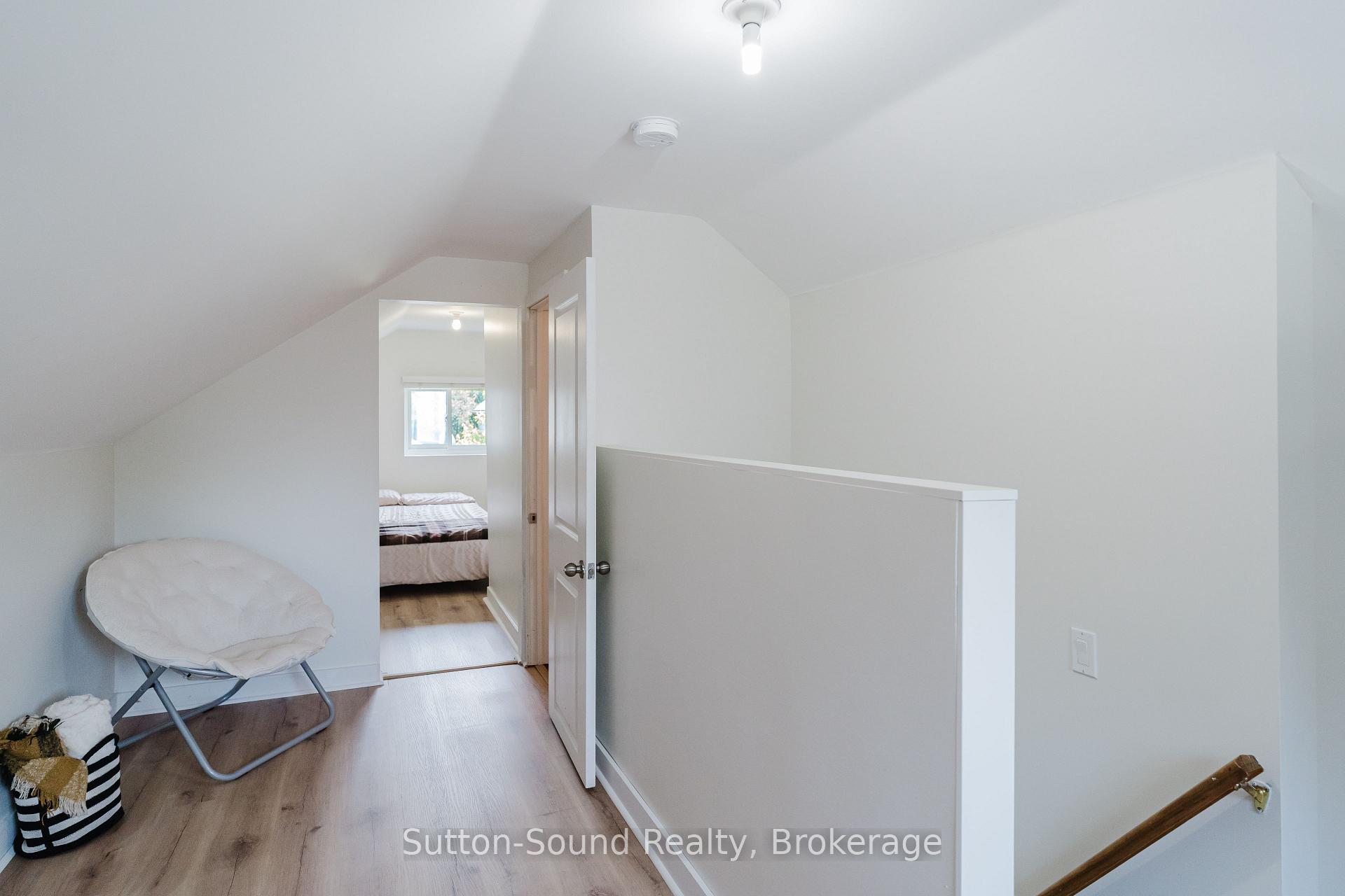Photo 11 of 755 17th Street E, Owen Sound — HOMEH