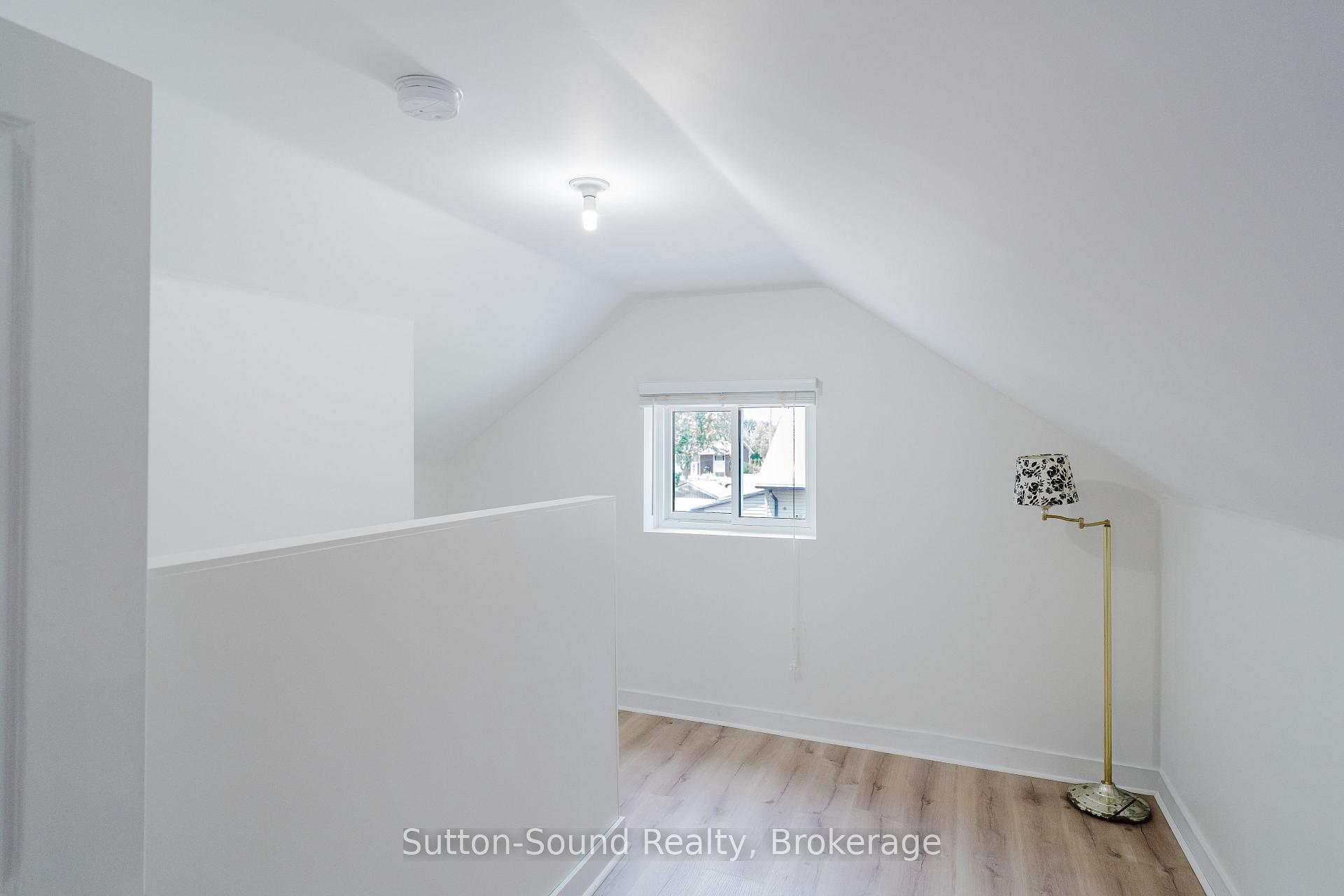 Photo 12 of 755 17th Street E, Owen Sound — HOMEH