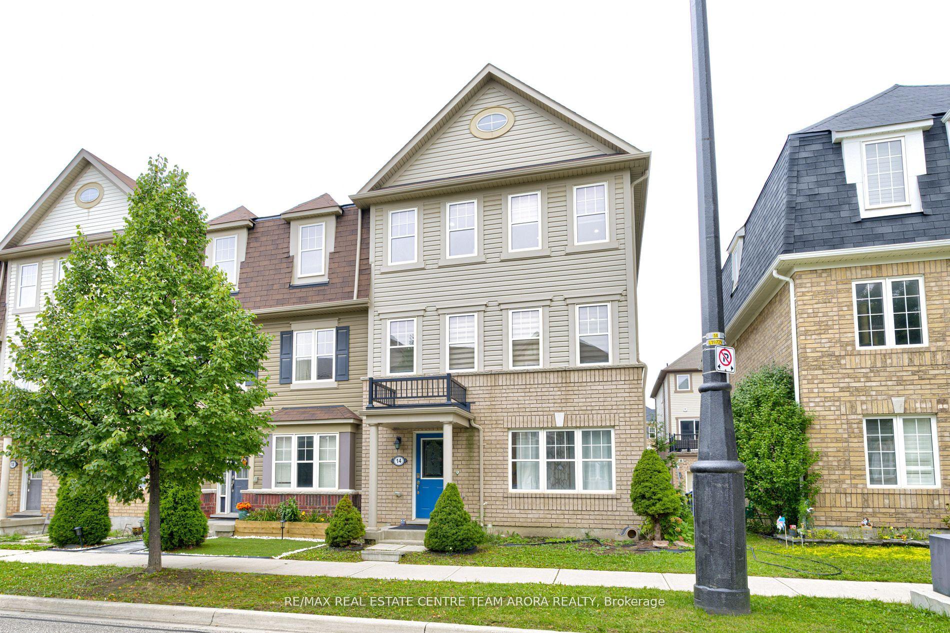Photo 2 of 14 Crossbill Road, Brampton, Northwest Brampton — HOMEH
