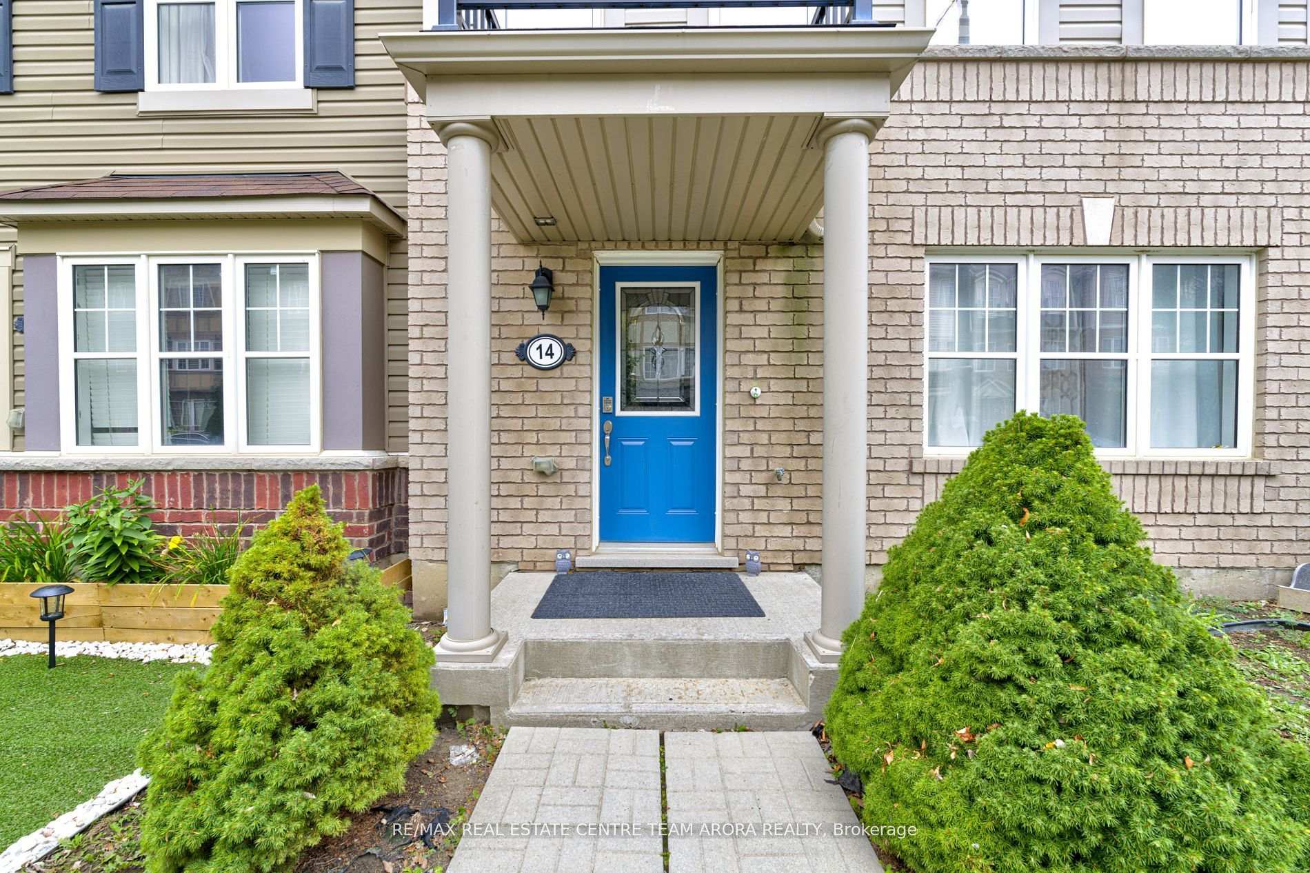 Photo 4 of 14 Crossbill Road, Brampton, Northwest Brampton — HOMEH