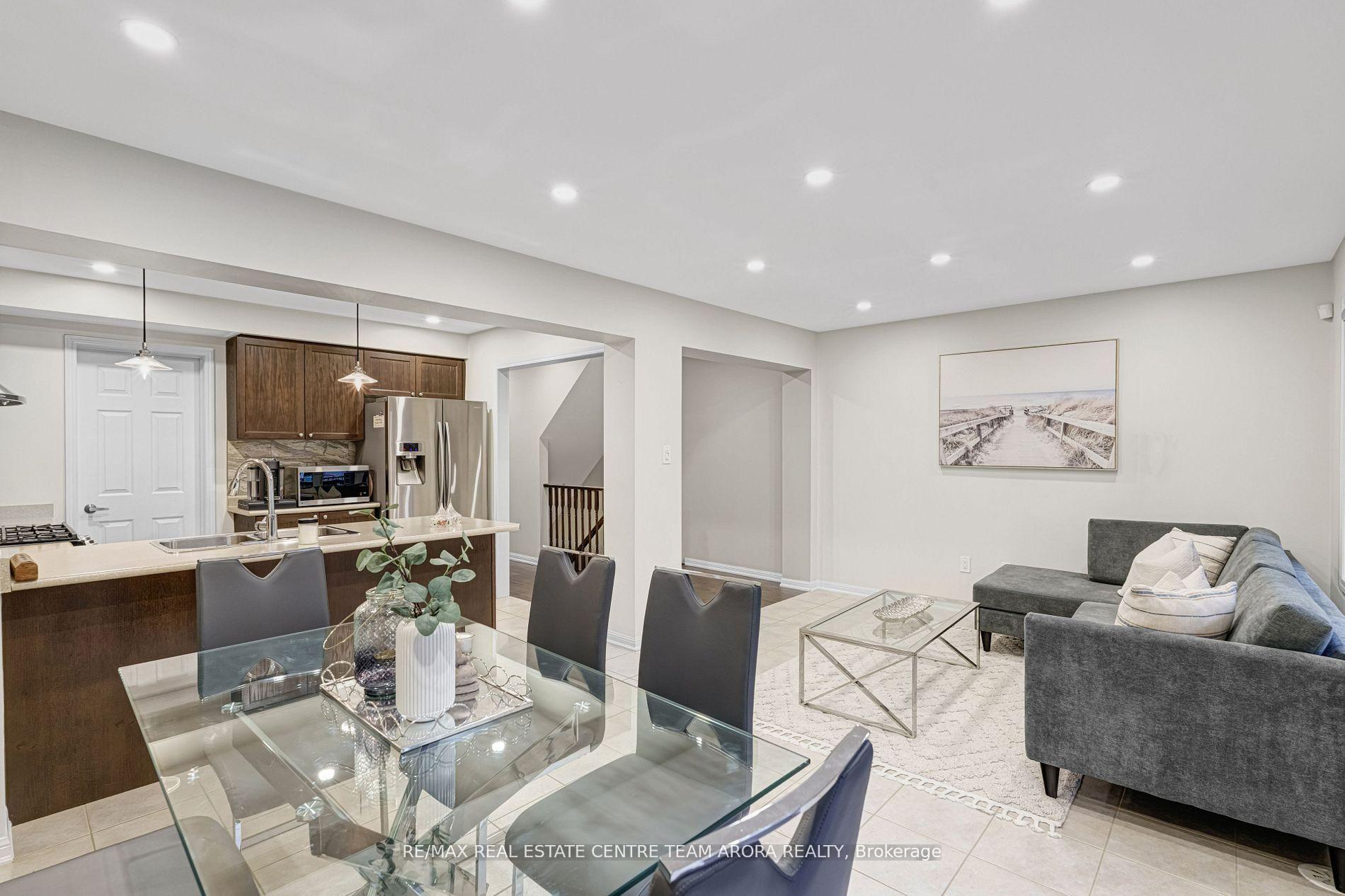 Photo 13 of 14 Crossbill Road, Brampton, Northwest Brampton — HOMEH