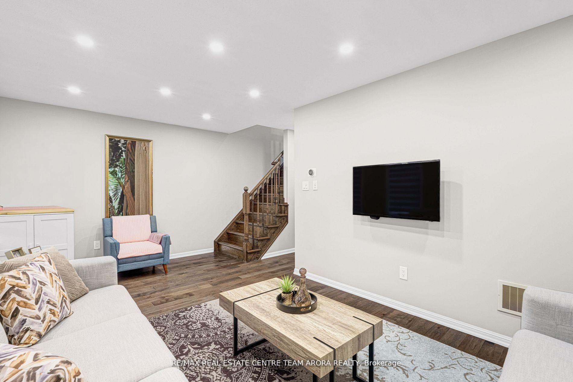 Photo 21 of 14 Crossbill Road, Brampton, Northwest Brampton — HOMEH