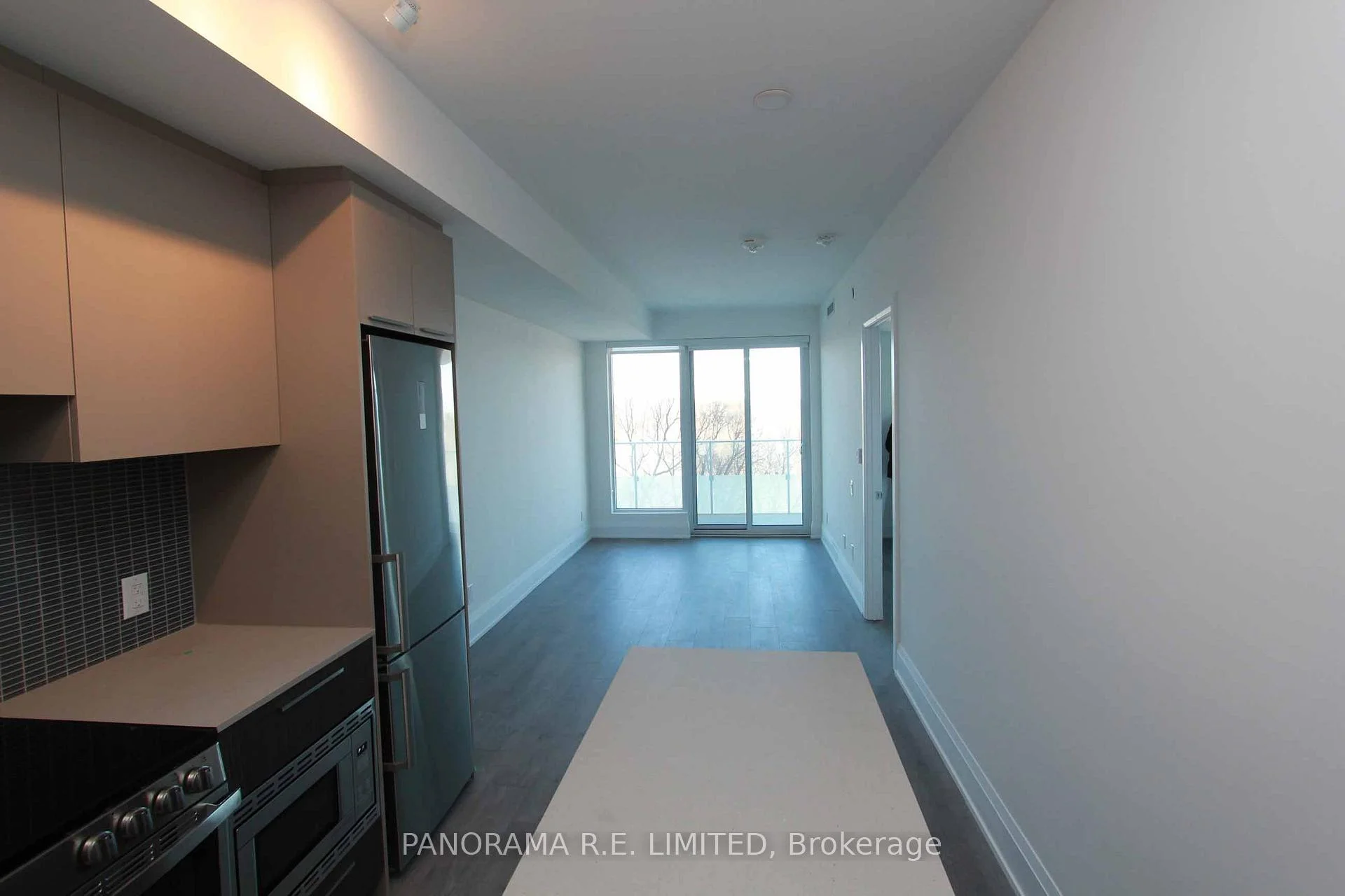 Photo 4 of Unit 509, 20 Brin Drive, Etobicoke, Edenbridge-Humber Valley — HOMEH