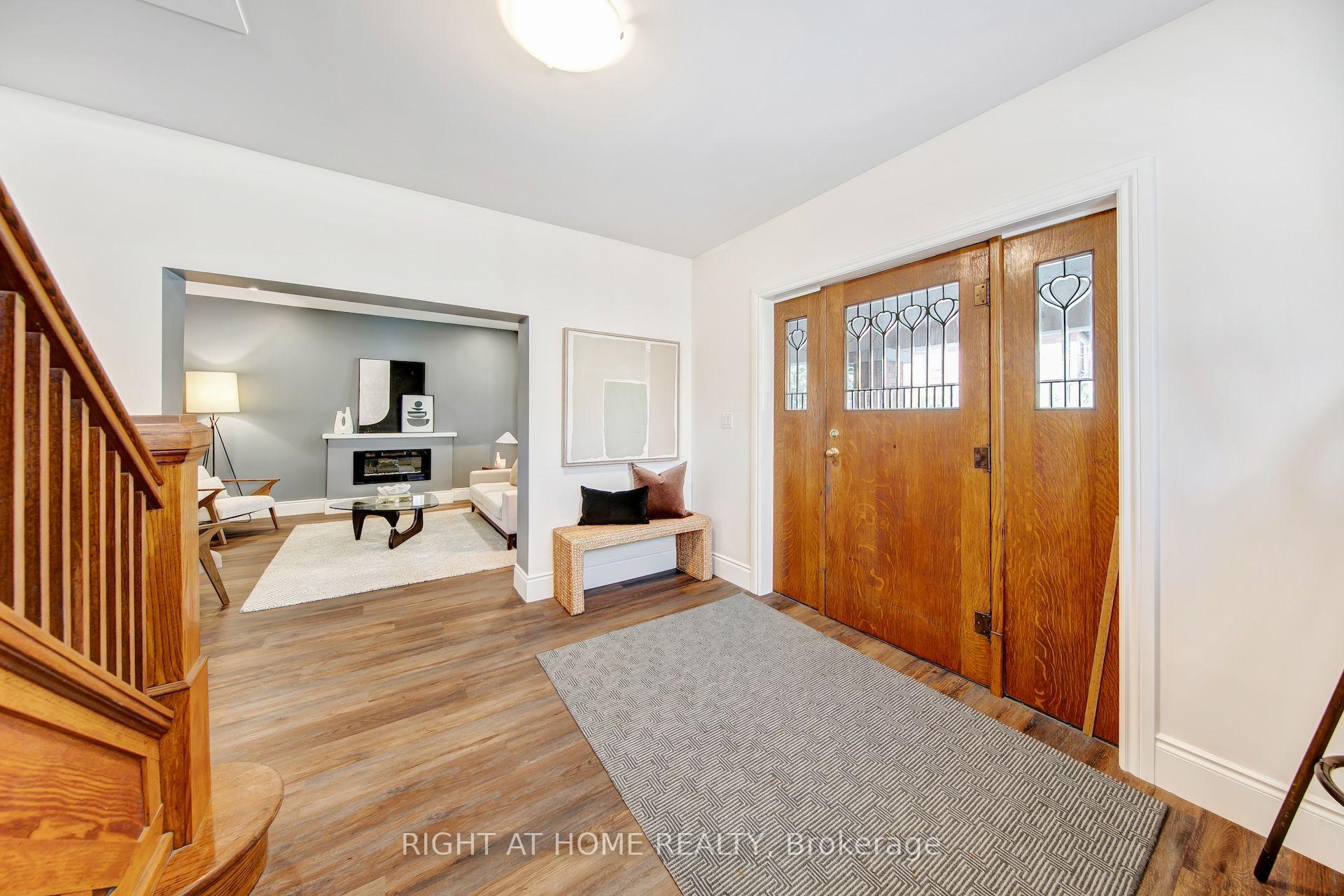 Photo 10 of 30 Willow Street N, Halton Hills, Acton — HOMEH