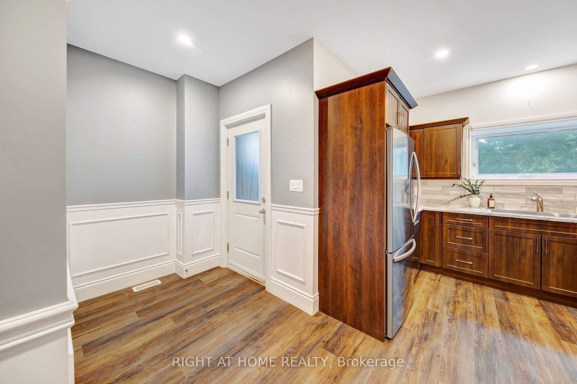 Photo 25 of 30 Willow Street N, Halton Hills, Acton — HOMEH