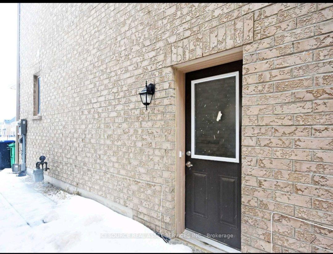 Photo 5 of 10 Brent Stephens Way, Brampton, Northwest Brampton — HOMEH