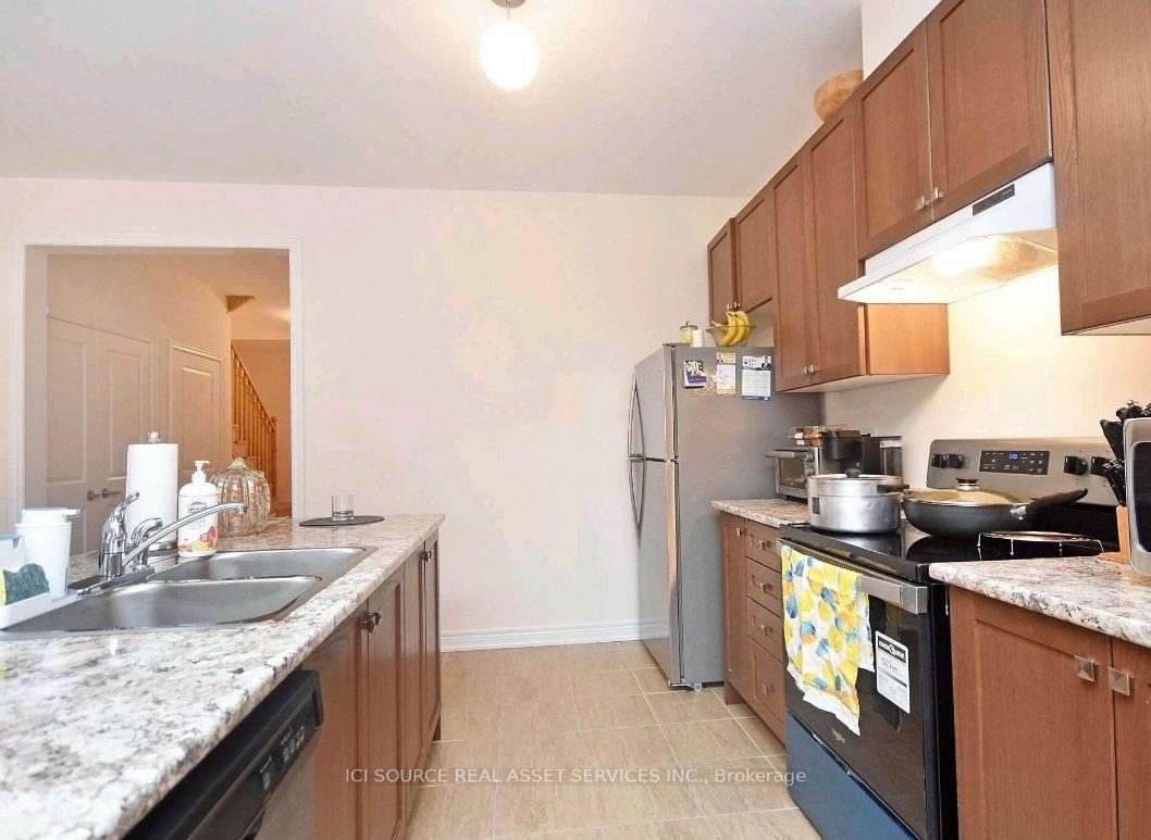 Photo 7 of 10 Brent Stephens Way, Brampton, Northwest Brampton — HOMEH