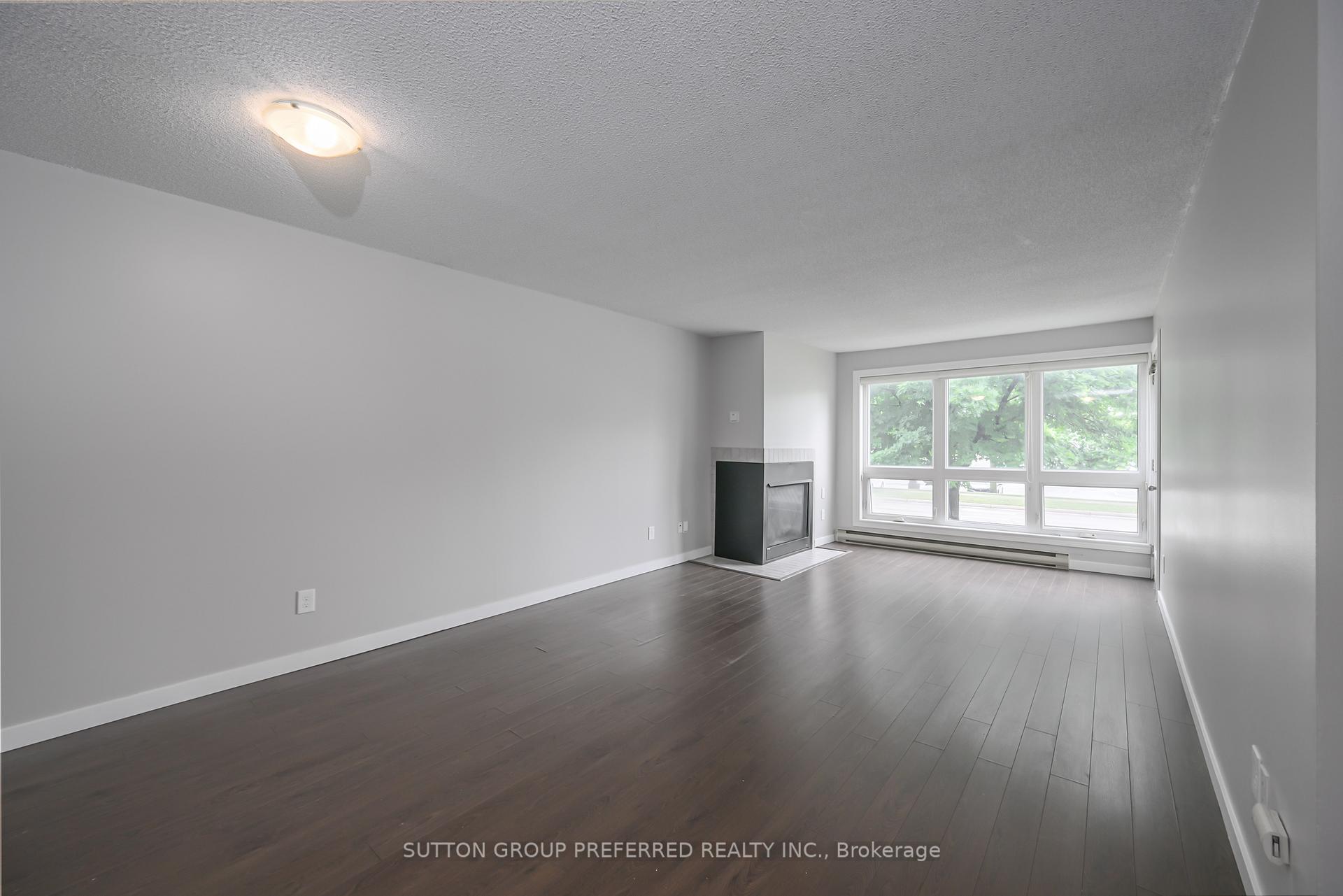 Photo 2 of Unit 202, 15 Jacksway Crescent, London, North G — HOMEH