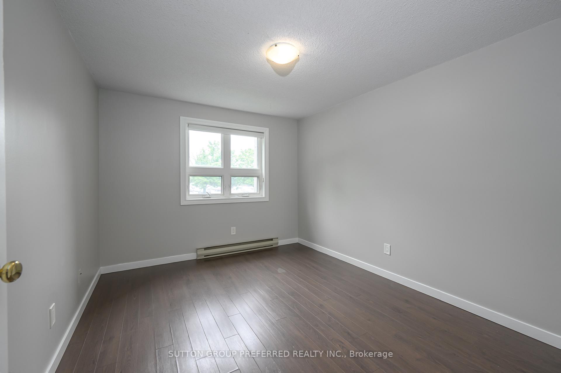 Photo 9 of Unit 202, 15 Jacksway Crescent, London, North G — HOMEH