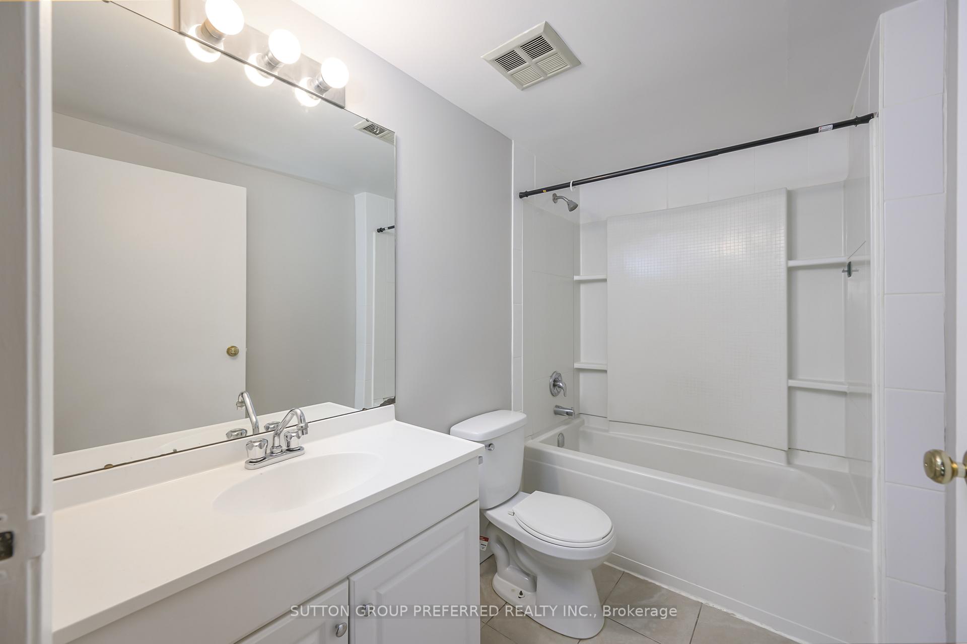 Photo 15 of Unit 202, 15 Jacksway Crescent, London, North G — HOMEH