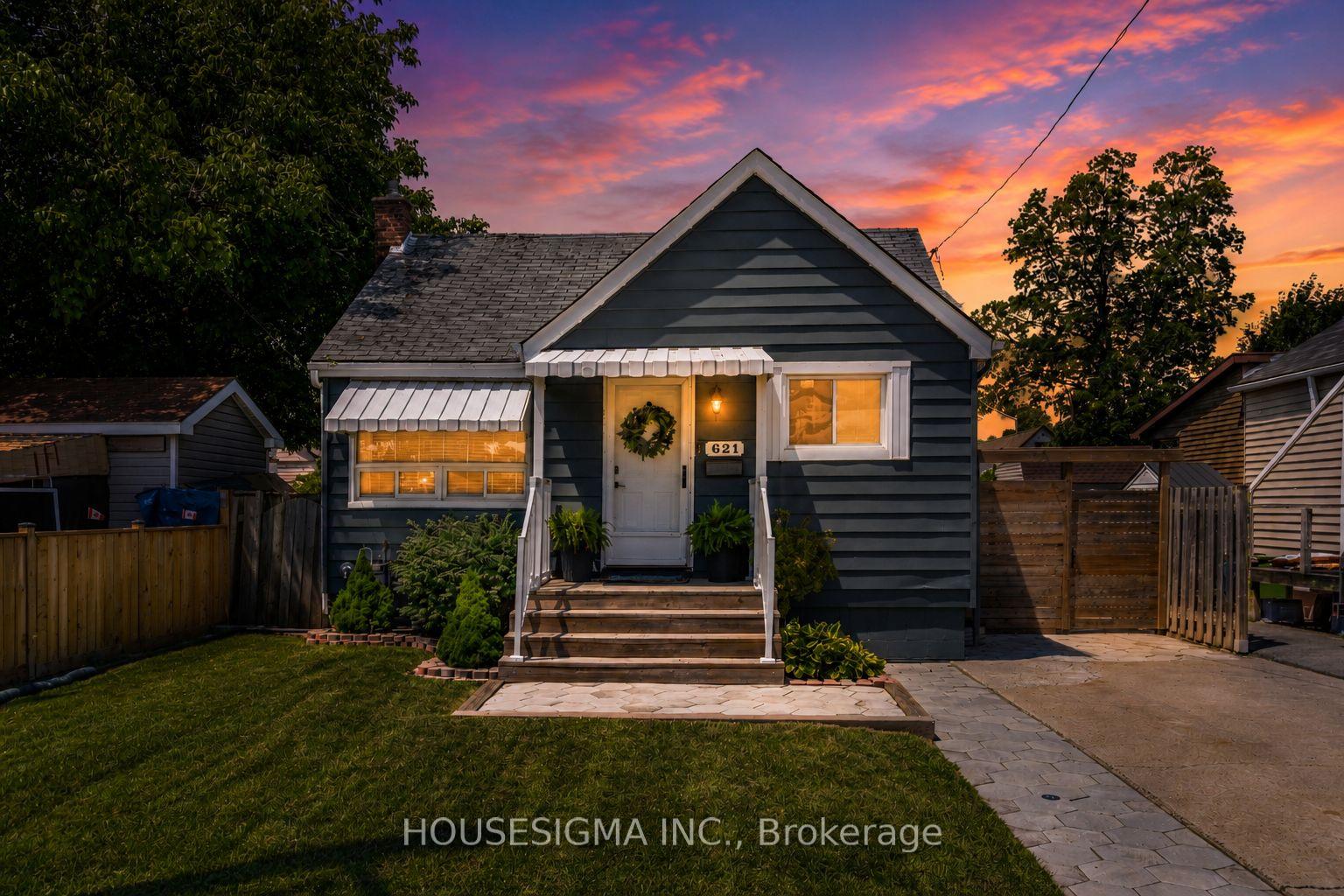 Photo 1 of 621 Tate Avenue, Hamilton, Parkview — HOMEH