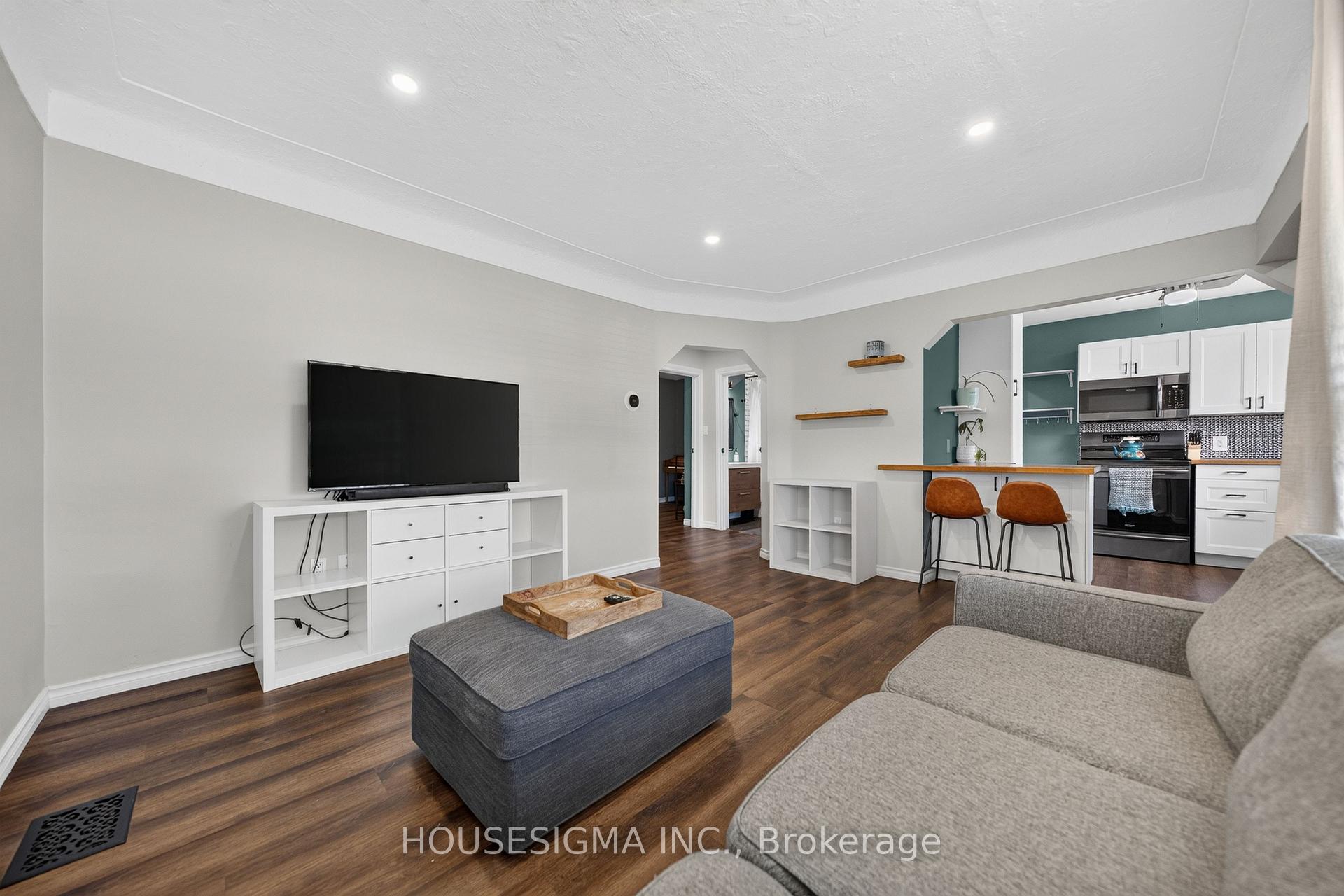 Photo 8 of 621 Tate Avenue, Hamilton, Parkview — HOMEH
