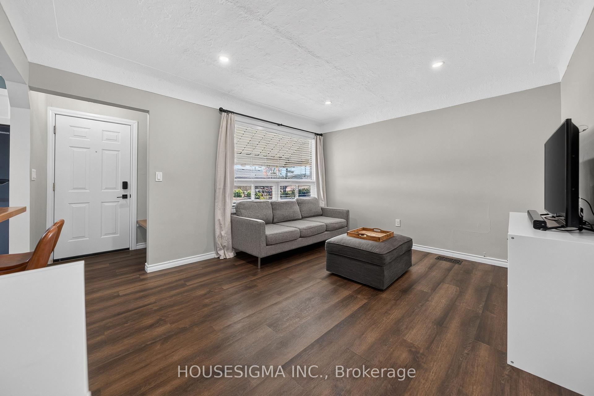 Photo 9 of 621 Tate Avenue, Hamilton, Parkview — HOMEH