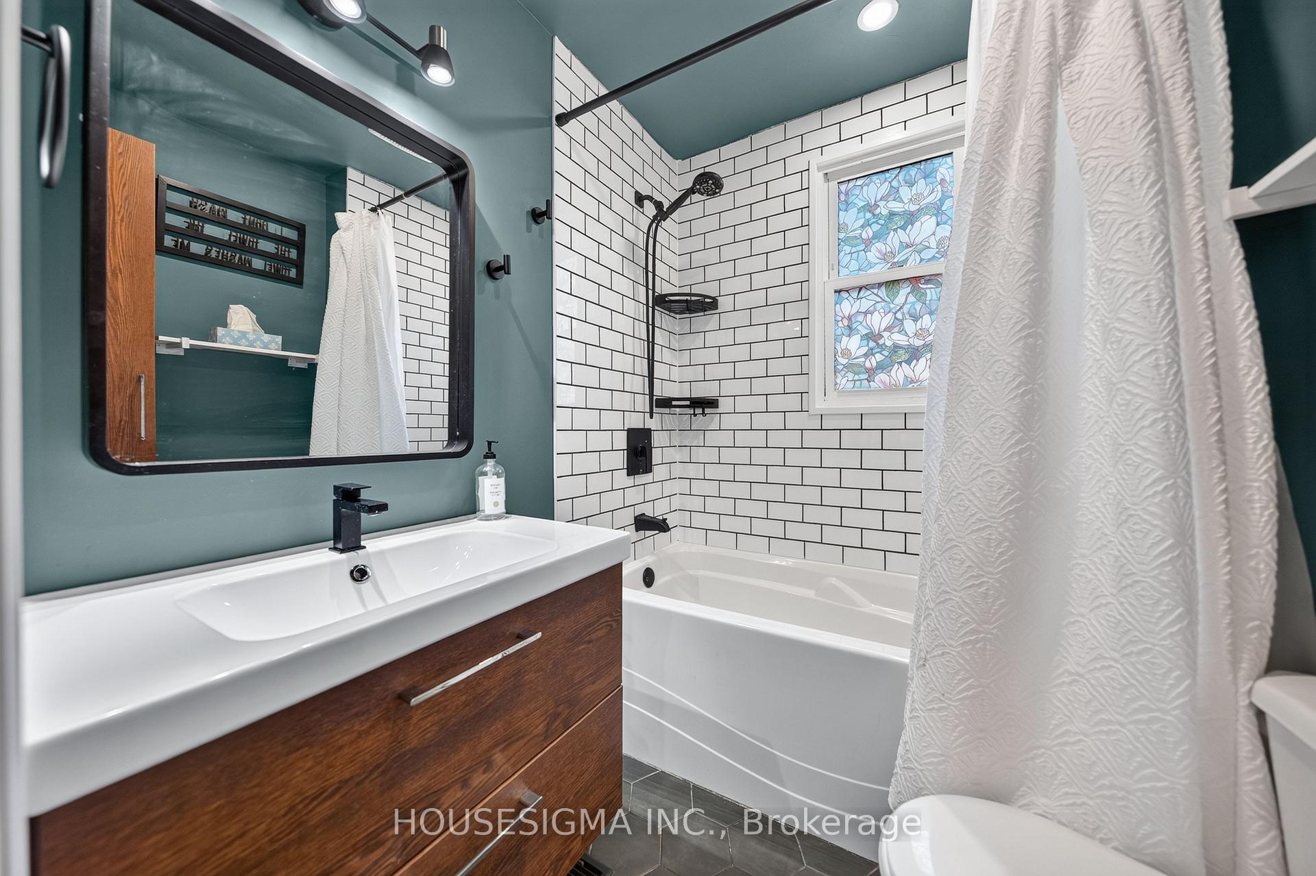 Photo 25 of 621 Tate Avenue, Hamilton, Parkview — HOMEH