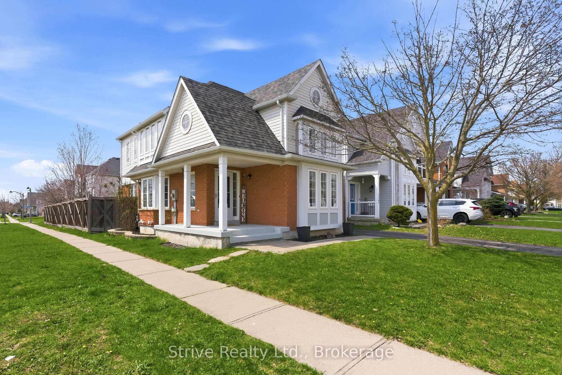 Photo 3 of 1360 Dumont Street, Oshawa, Taunton — HOMEH