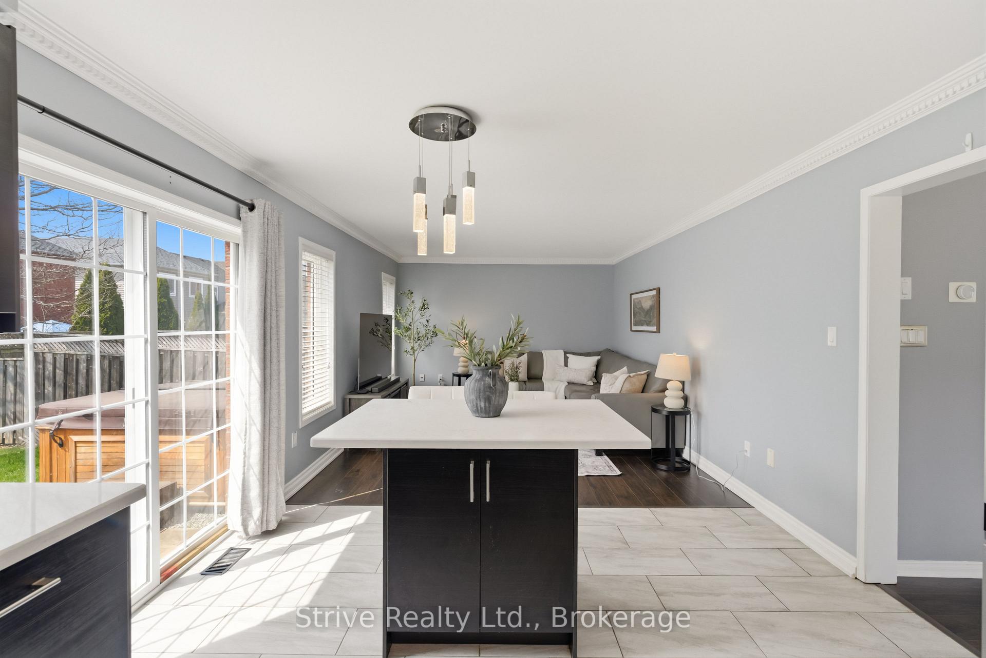 Photo 18 of 1360 Dumont Street, Oshawa, Taunton — HOMEH