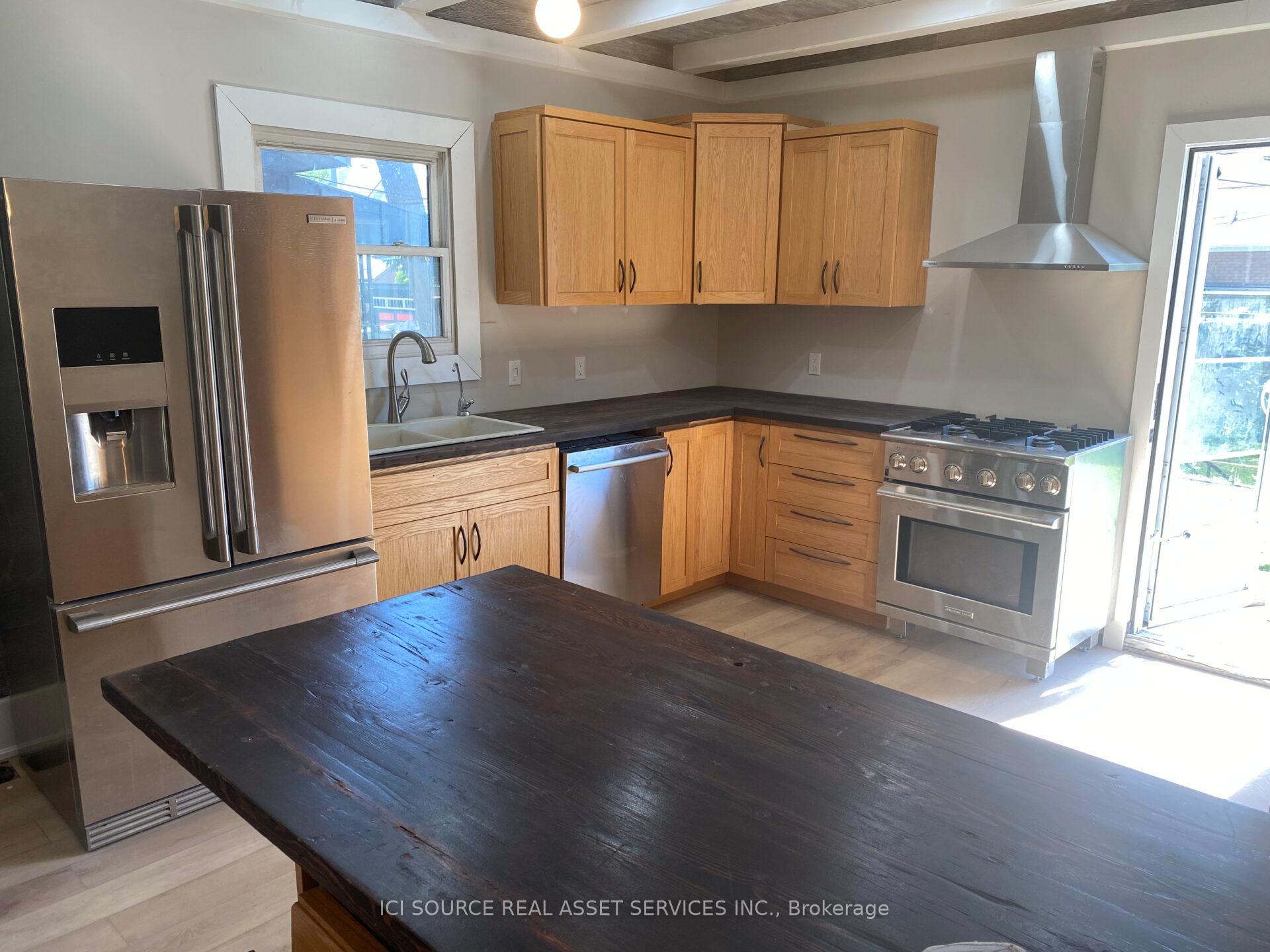 Photo 5 of 825 Raymo Road, Windsor — HOMEH