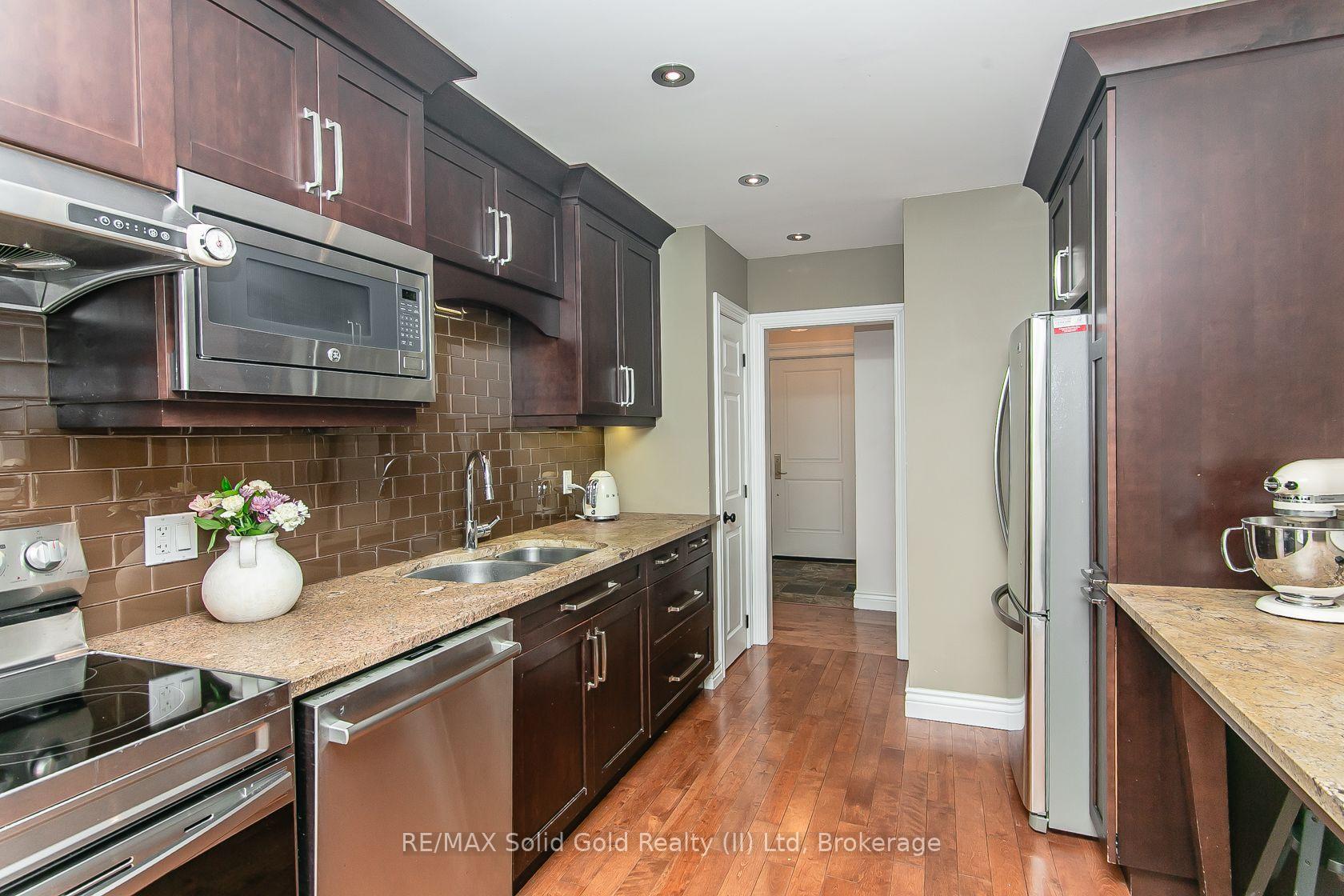 Photo 18 of 210 Dawson Street, Waterloo, Uptown West — HOMEH