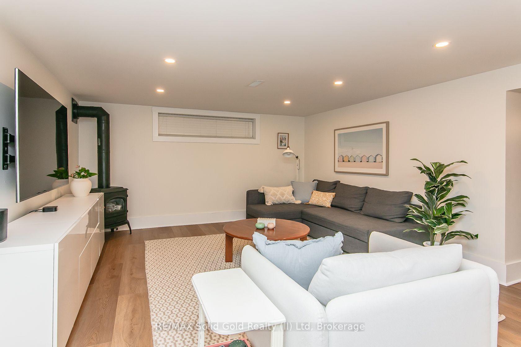 Photo 31 of 210 Dawson Street, Waterloo, Uptown West — HOMEH