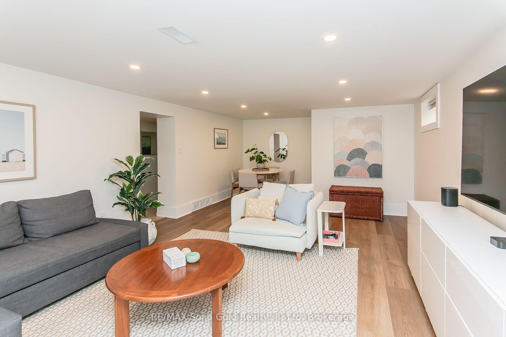 Photo 32 of 210 Dawson Street, Waterloo, Uptown West — HOMEH