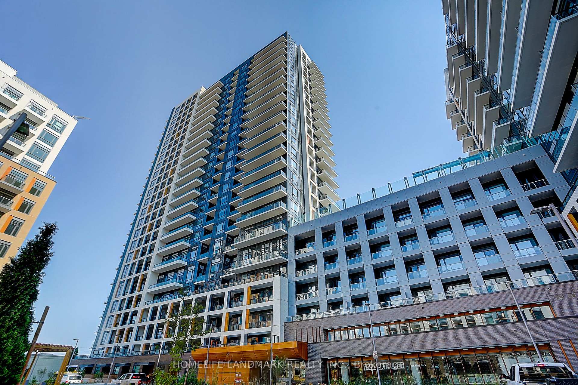 Photo 2 of Unit B-532, 7950 Bathurst Street, Vaughan, Beverley Glen — HOMEH