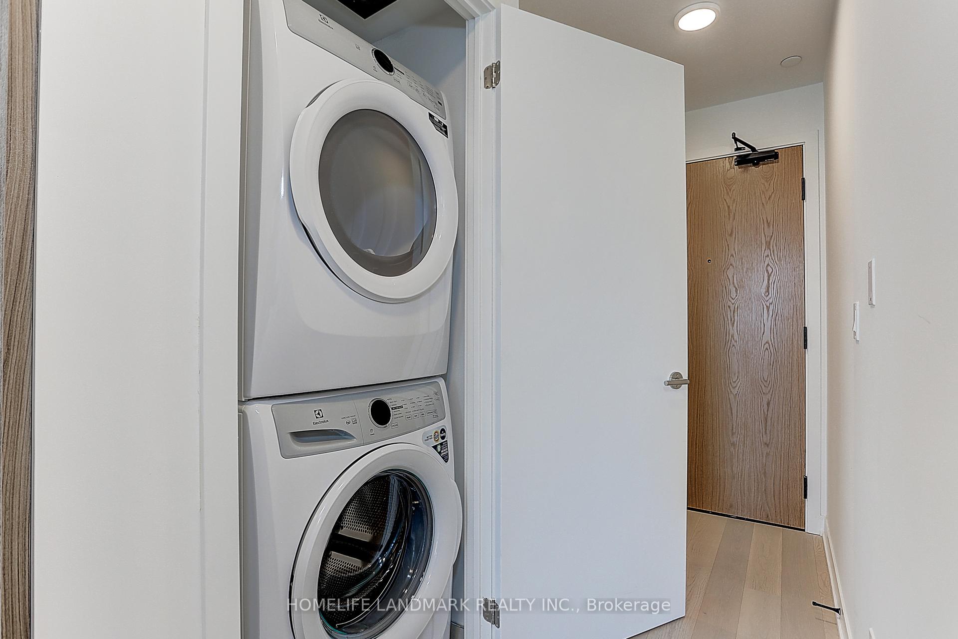 Photo 6 of Unit B-532, 7950 Bathurst Street, Vaughan, Beverley Glen — HOMEH