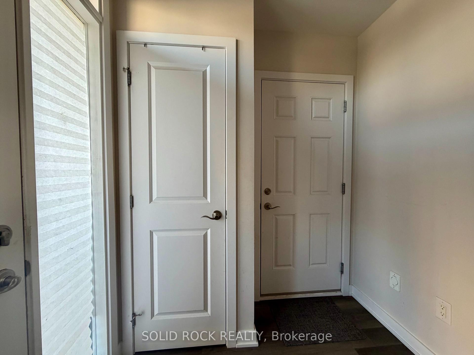 Photo 3 of 215 Tussock Private, Ottawa, Blossom Park/Kemp Park/Findlay Creek — HOMEH