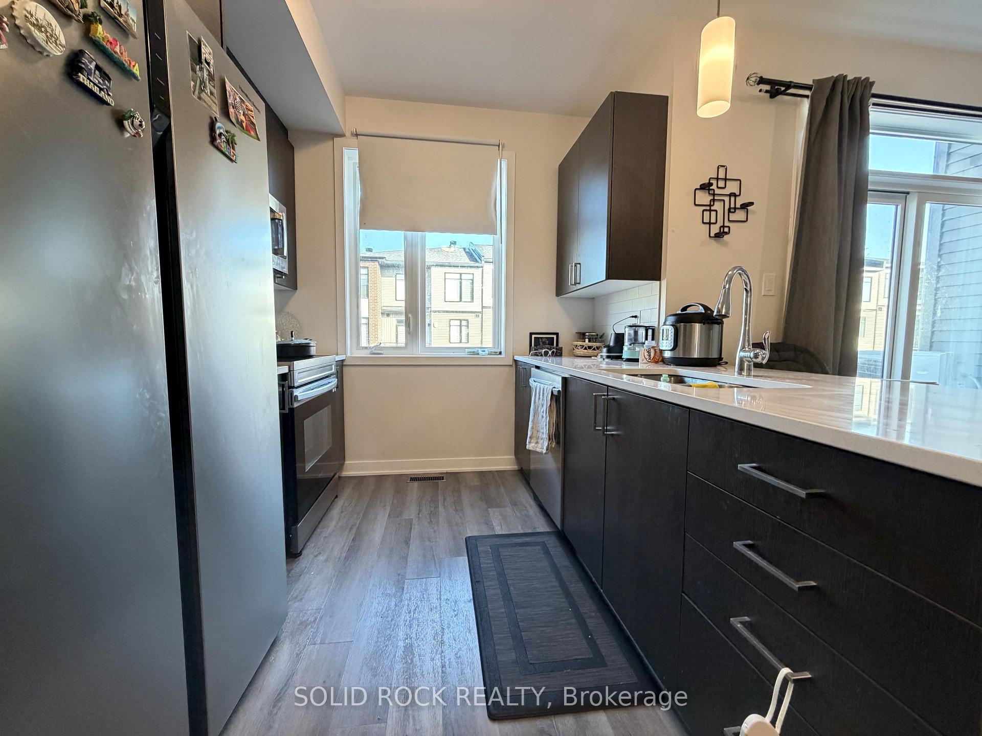 Photo 15 of 215 Tussock Private, Ottawa, Blossom Park/Kemp Park/Findlay Creek — HOMEH